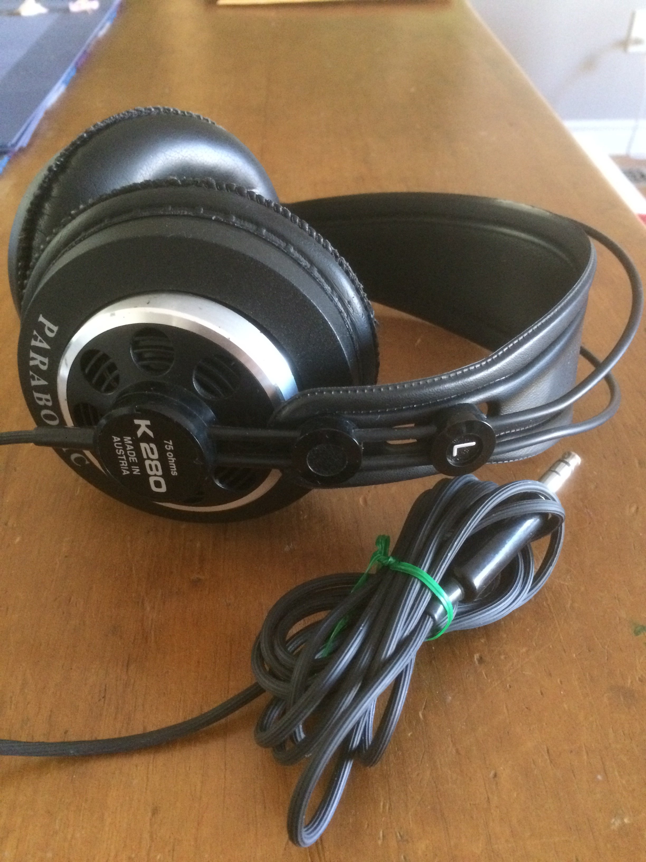 akg k 280 parabolic akg k 280 parabolic