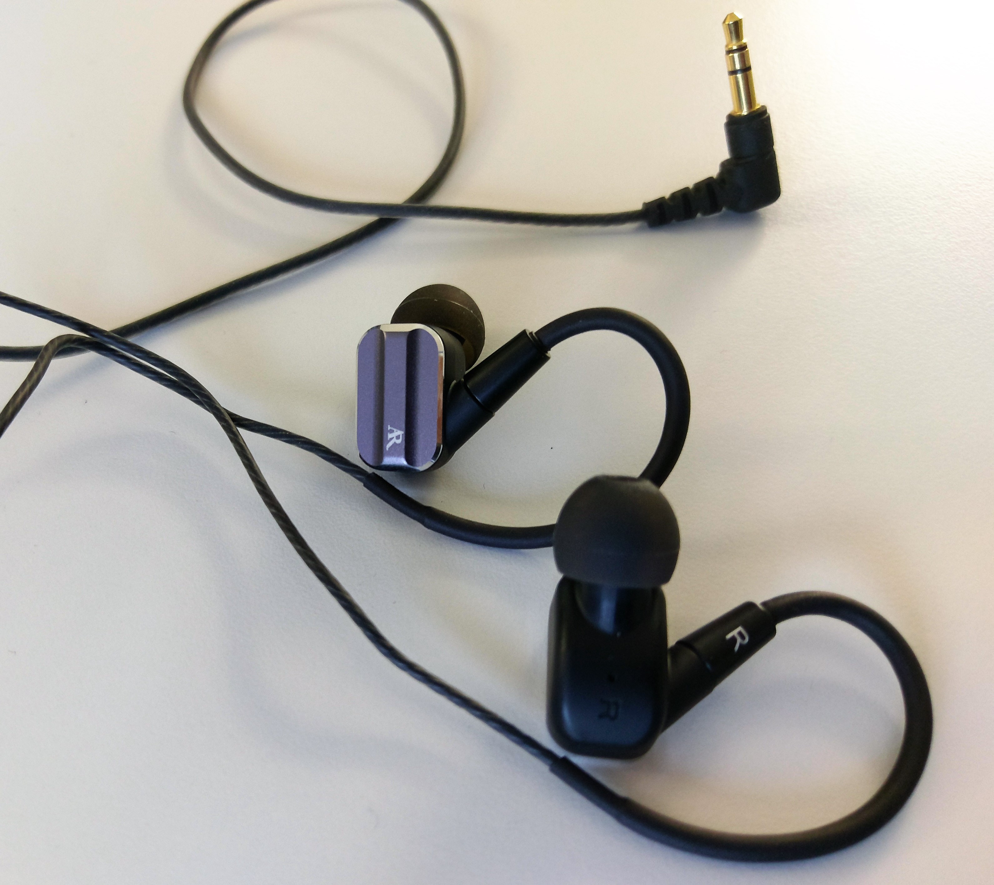 Acoustic Research AR-E10 - Reviews | Headphone Reviews and
