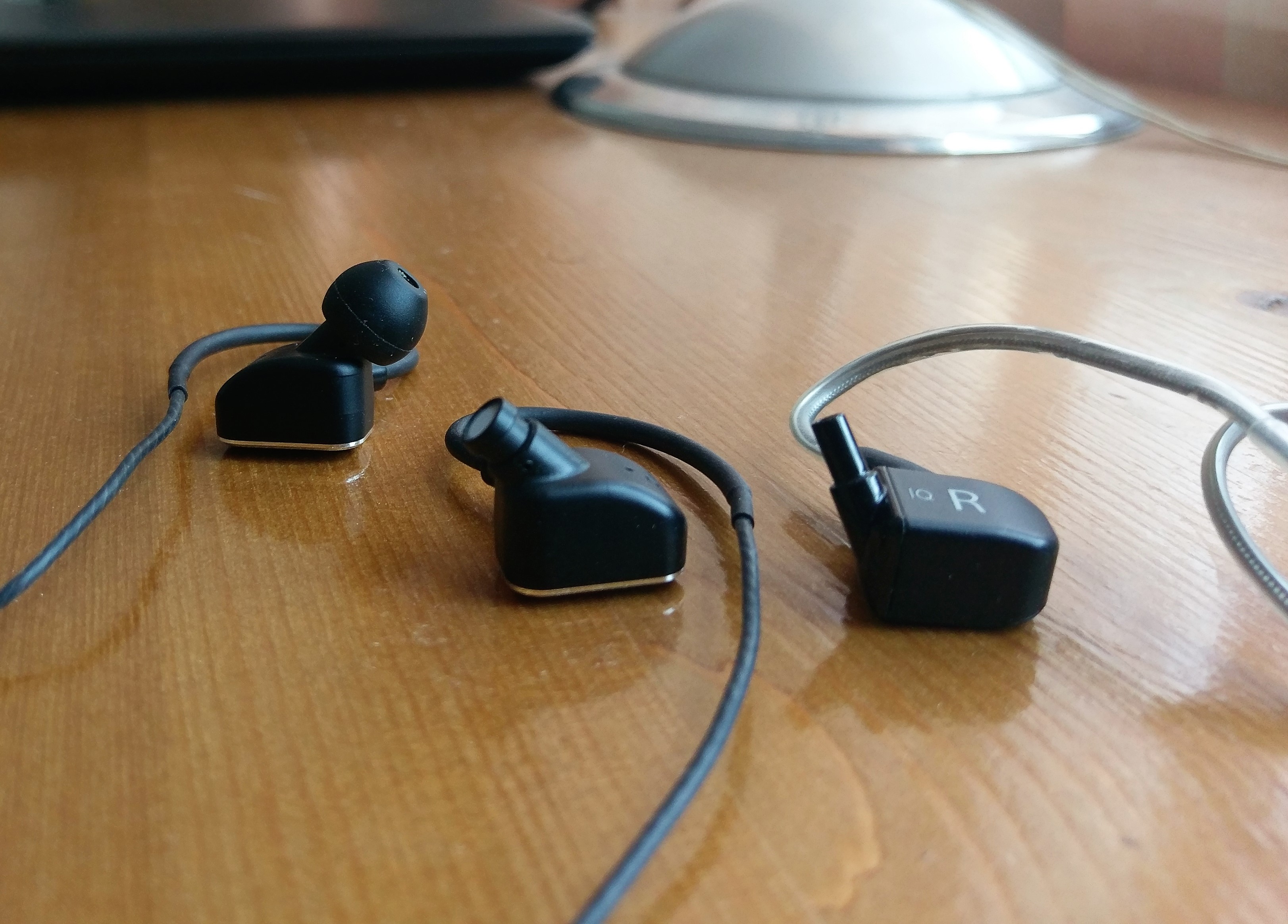 Acoustic Research AR-E10 | Headphone Reviews and Discussion - Head