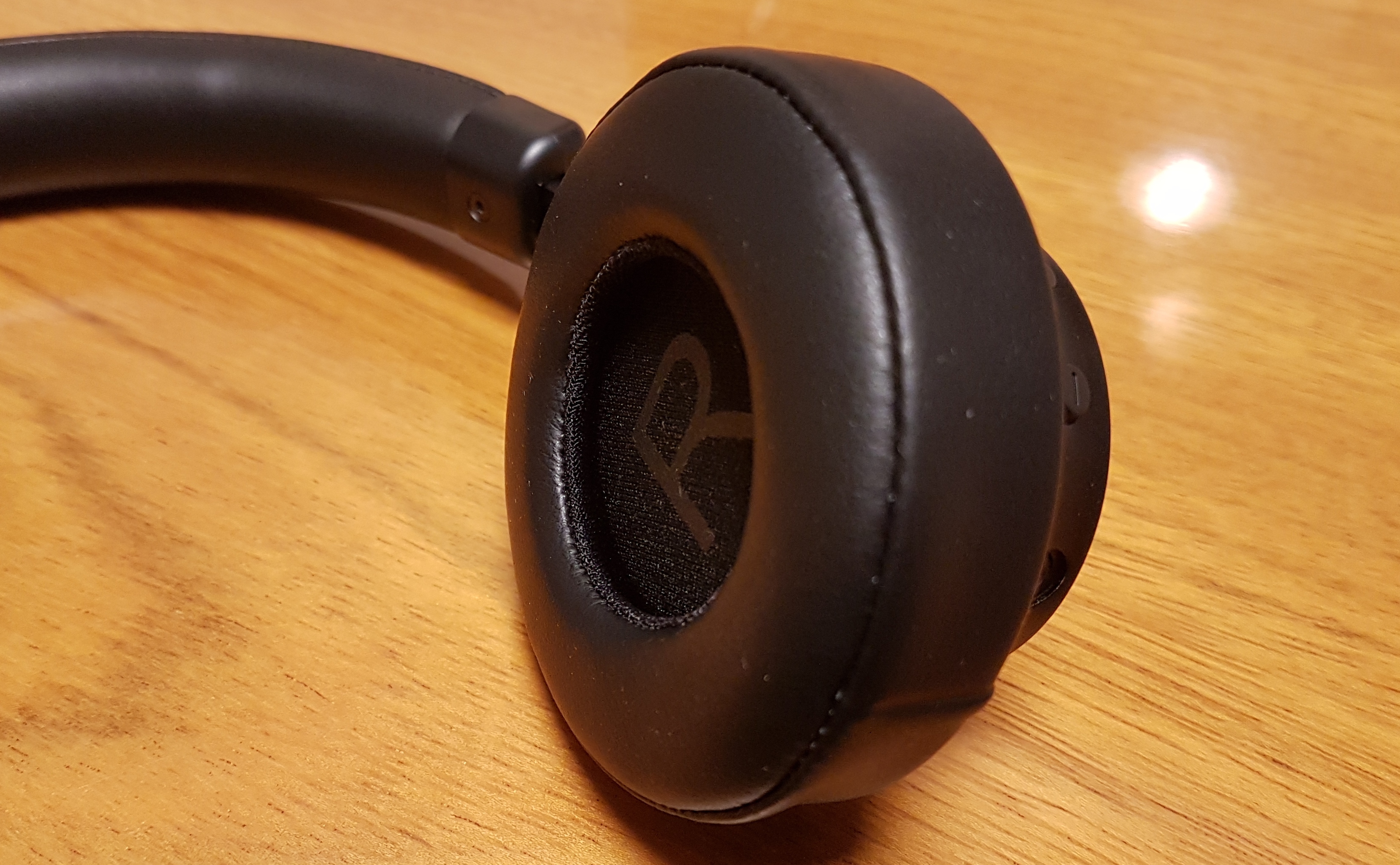 JAYS aSeven Wireless Reviews Headphone Reviews and Discussion