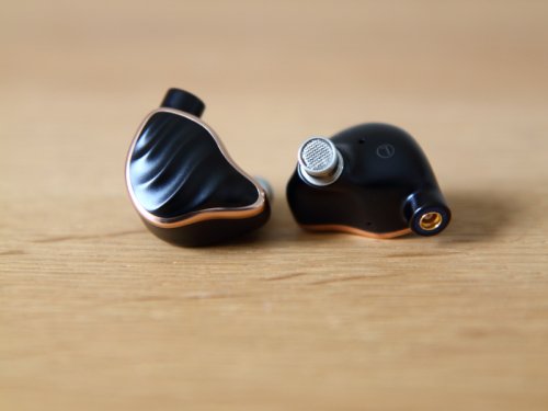 fiio_fh7-IMAGE_06.JPG fiio_fh7-IMAGE_06.JPG