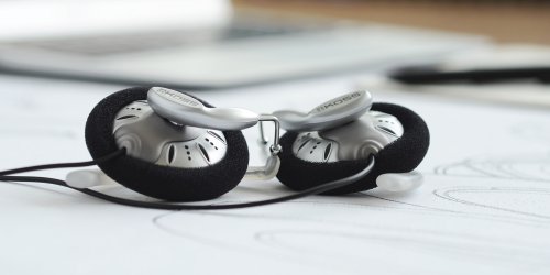 banner_koss_headphones_ksc75_earclips_1.jpg