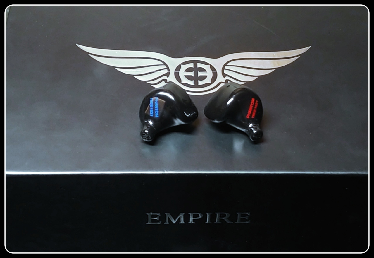 Phantom-4_Fr.jpg Phantom-4_Fr.jpg