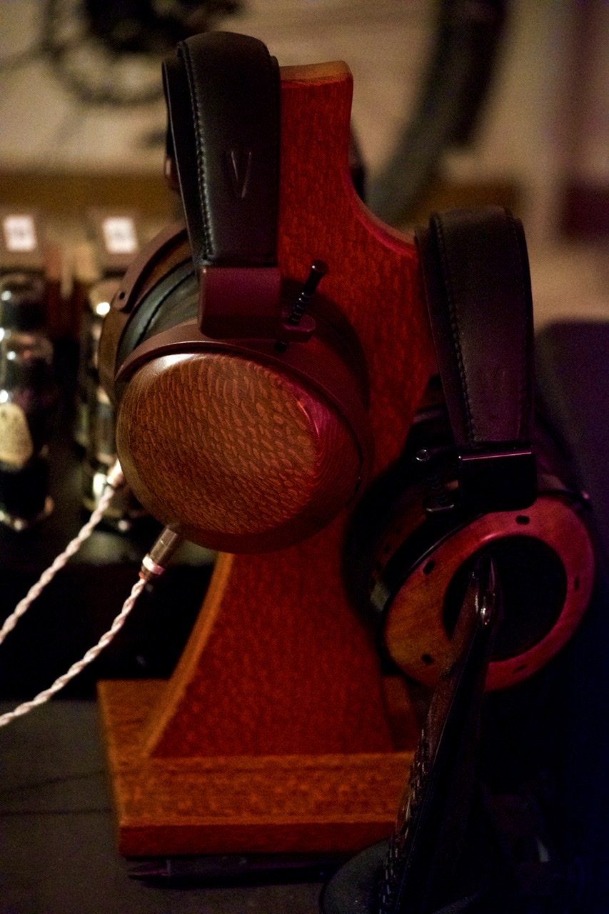 devialet gemini true wireless earbuds