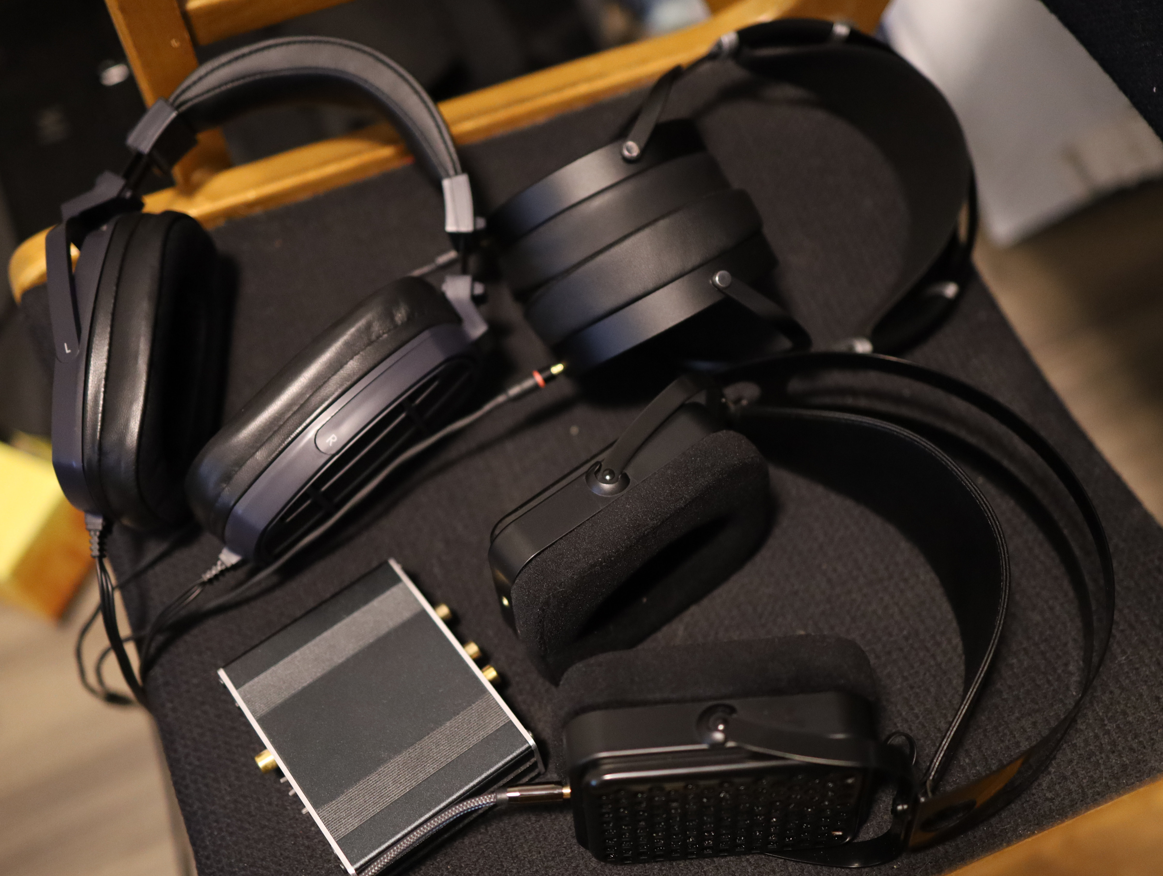 Trio and DAC.jpg Trio and DAC.jpg