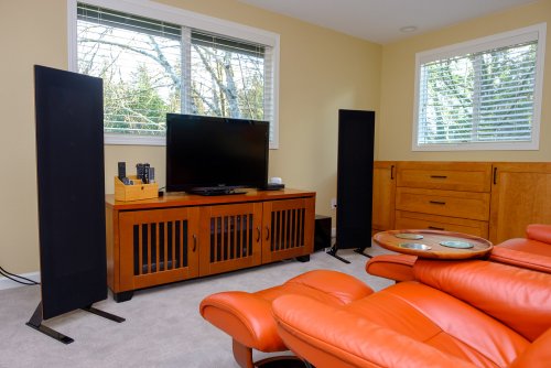 2-Channel Music Lounge StevePNW 1500-1.jpg