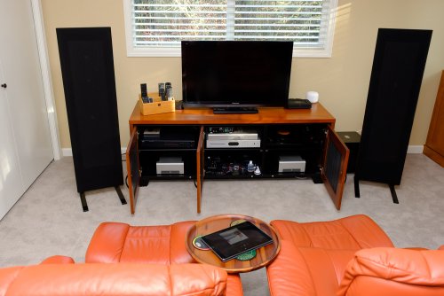 2-Channel Music Lounge StevePNW 1500-2.jpg