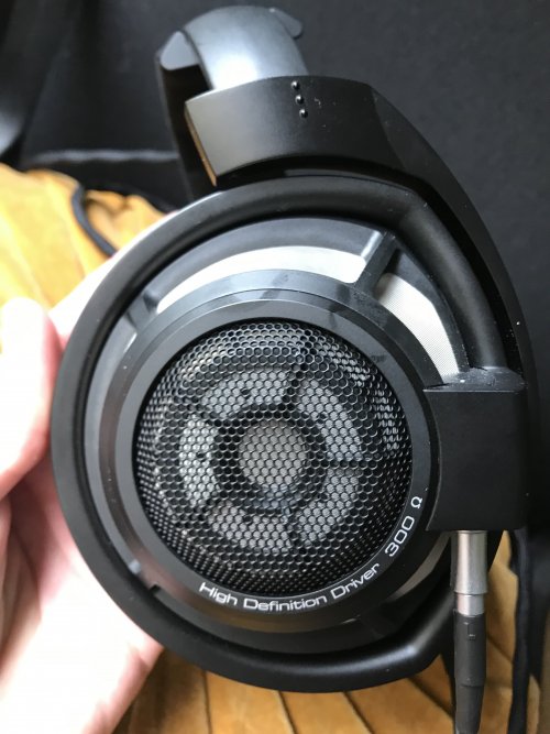 Sold: HD800s in good condition - $950 | Headphone Reviews and