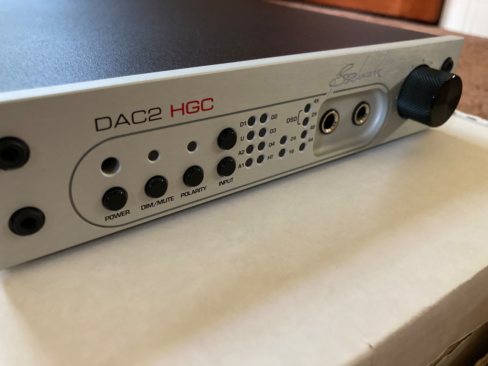 Sold: Benchmark DAC2 HGC | Headphone Reviews and Discussion - Head-Fi.org