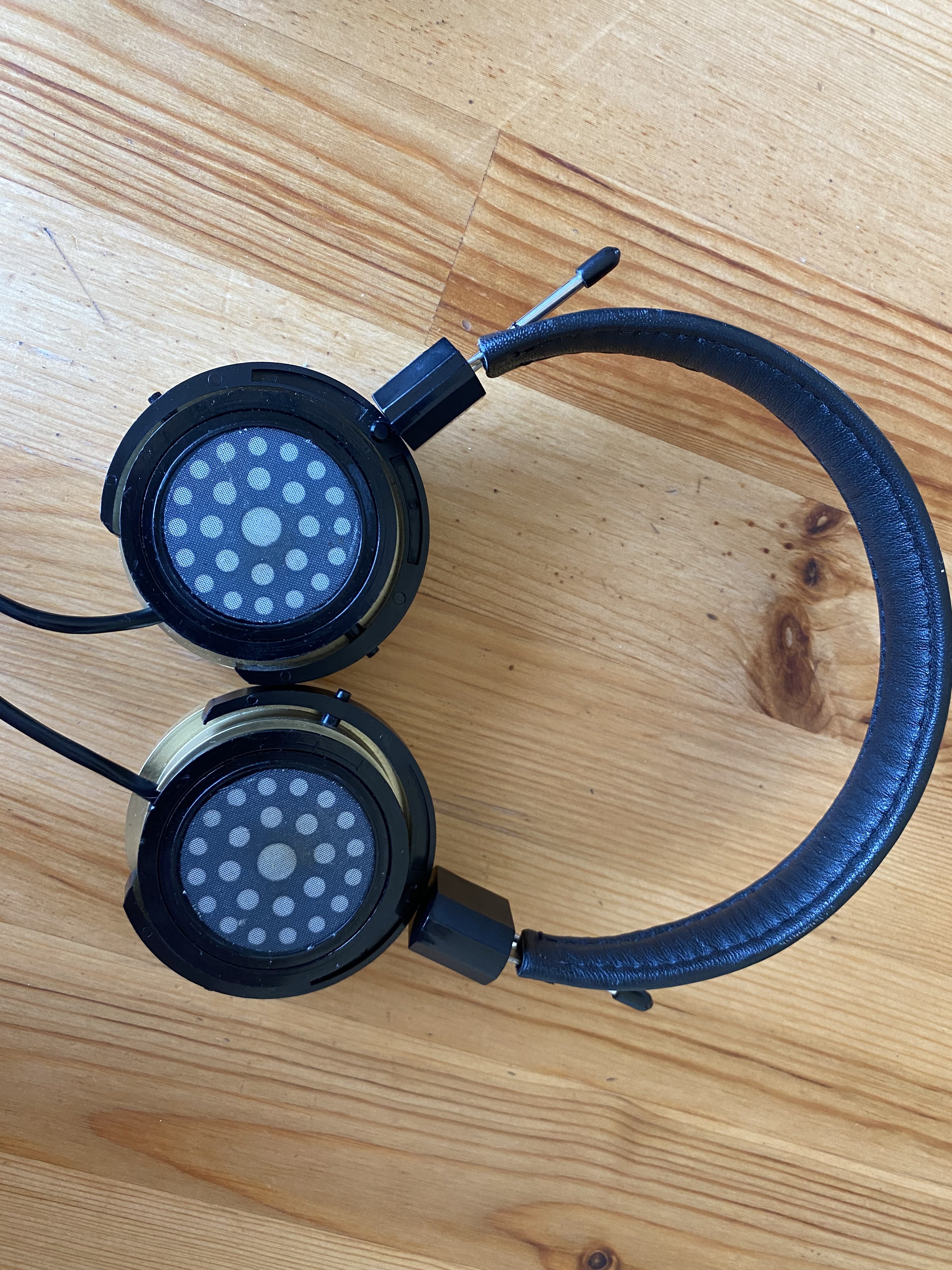 Closed: Grado 50th anniversary gold sr325 | Headphone Reviews and