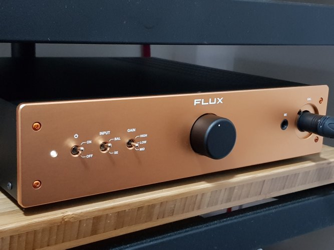 Flux Lab Acoustics FA-10, FA-10 Pro, FA-12, FCN-10 & FA-12s Amplifiers ...