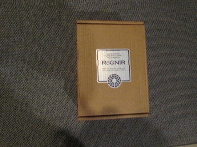 Retail box.JPG Retail box.JPG
