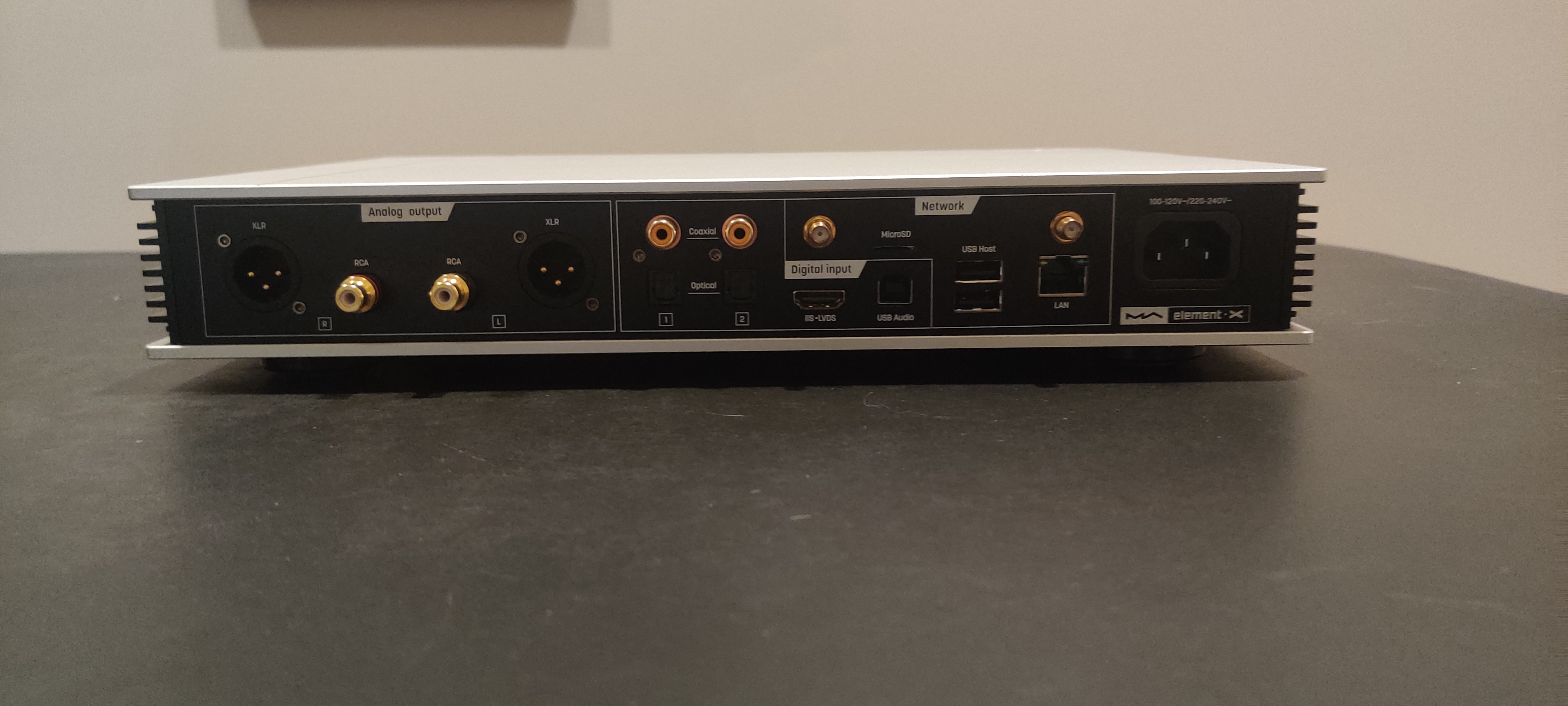Closed: Matrix Audio Element X Streamer/ DAC / Pre / Headphone Amp ...
