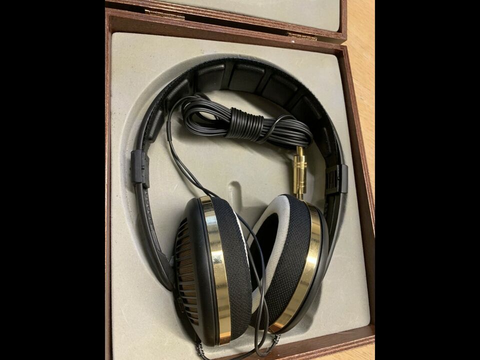 SOLD: Sennheiser HD-540 gold Reference Headphones-SOLD - Stereo, Home  Cinema, Headphones Components - StereoNET International