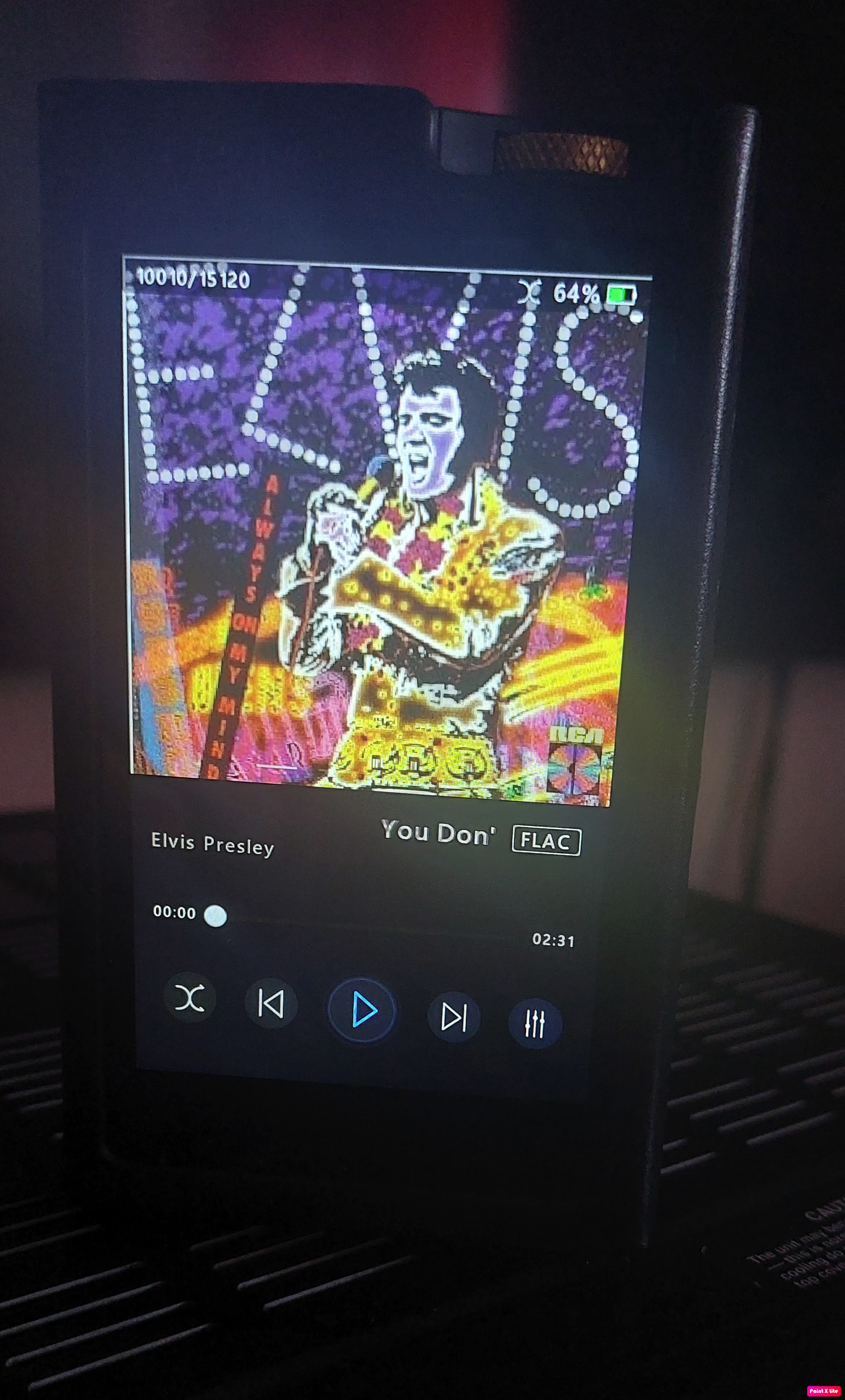 Lotoo displaying Elvis.png