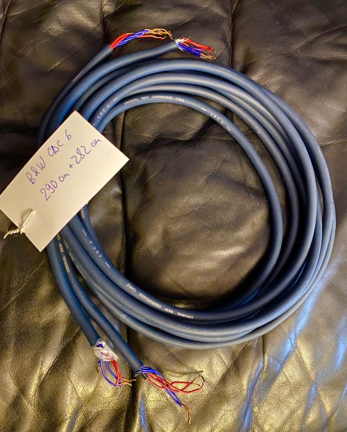 Speaker cables: Bowers & Wilkins B&W, Linn, Oehlbach