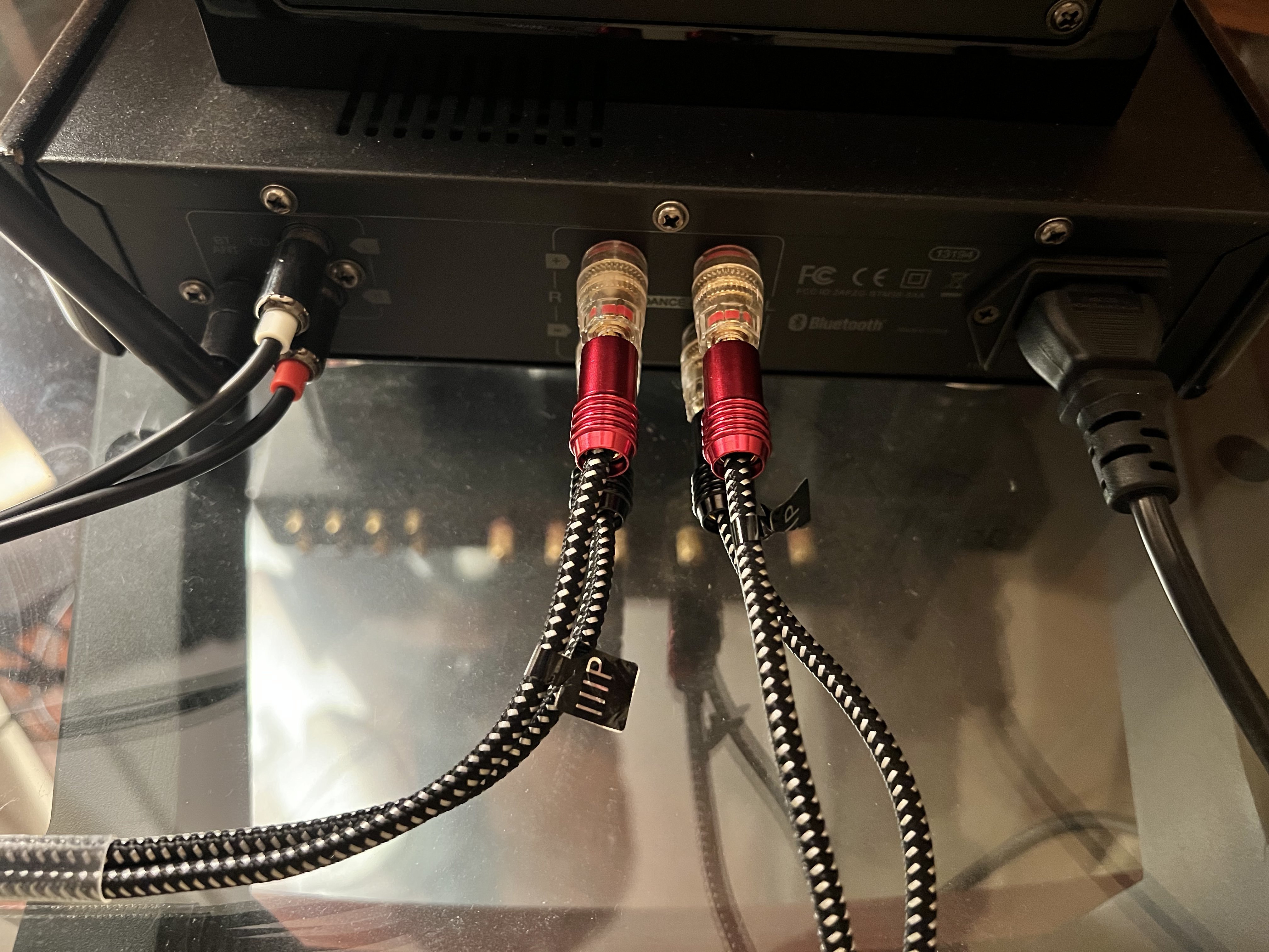 Closed Monoprice Hybrid Tube Headphone and 25W Speaker Amp Bluetooth Headphone Reviews and