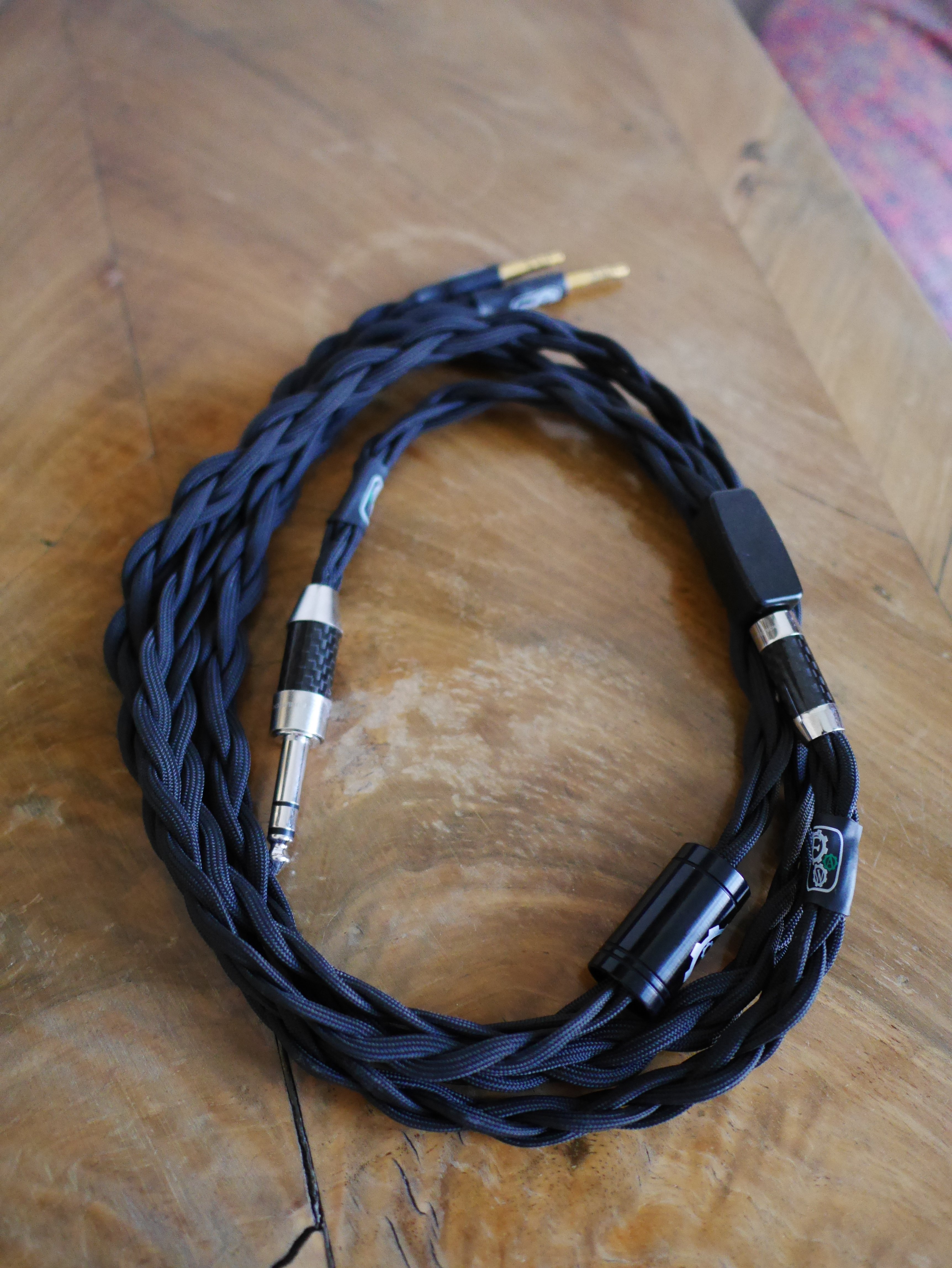 MEZE AUDIO ELITE The New Isodynamic Hybrid Array Headphone official