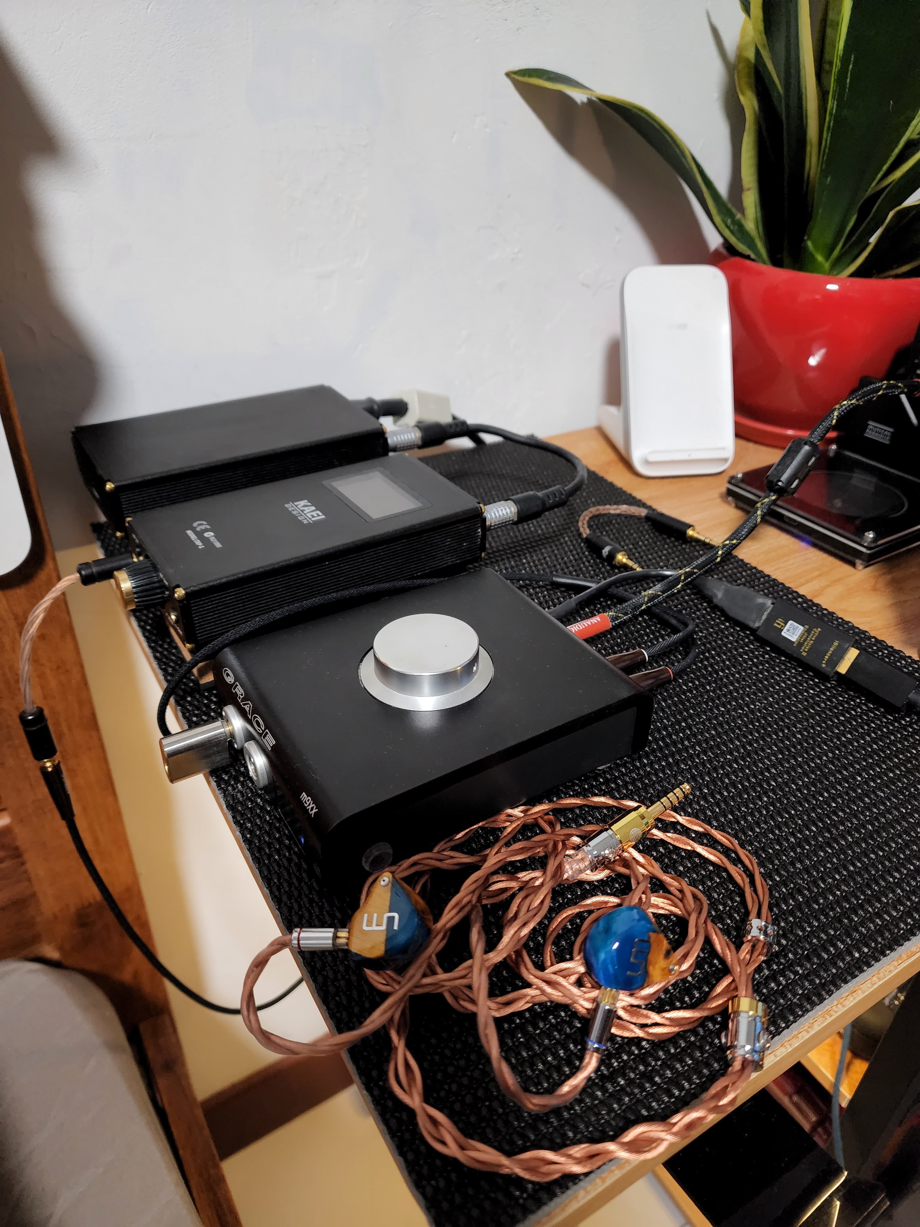 Pictures of Your Portable Rig (part XVI) | Page 1996 | Headphone ...