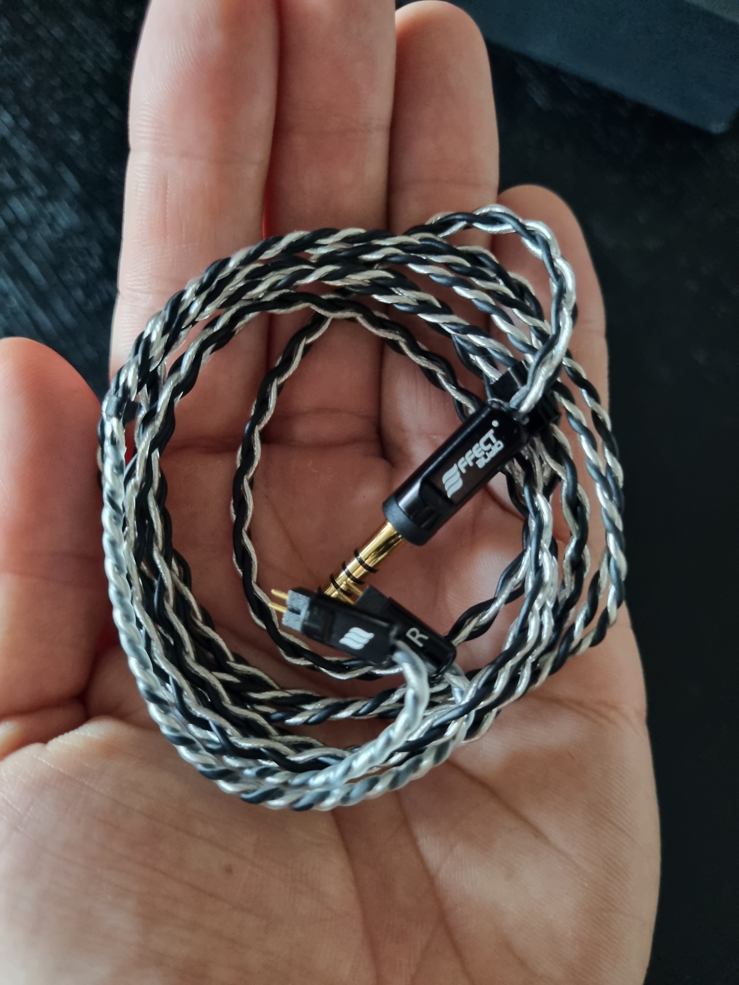 Sold Effect Audio Grandioso Special Black Edition 4.4mm Headphone