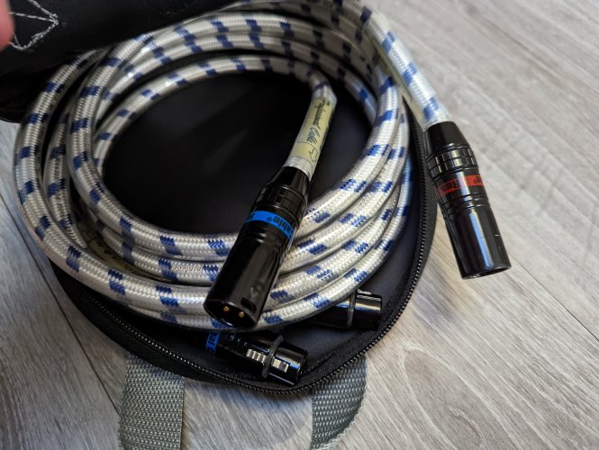 REAL CABLE – Câble CHENONCEAU XLR (1 M) - Meilleur Musique