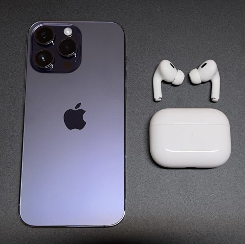 iPhone14ProMax-Airpodspro2ndgen.jpg iPhone14ProMax-Airpodspro2ndgen.jpg