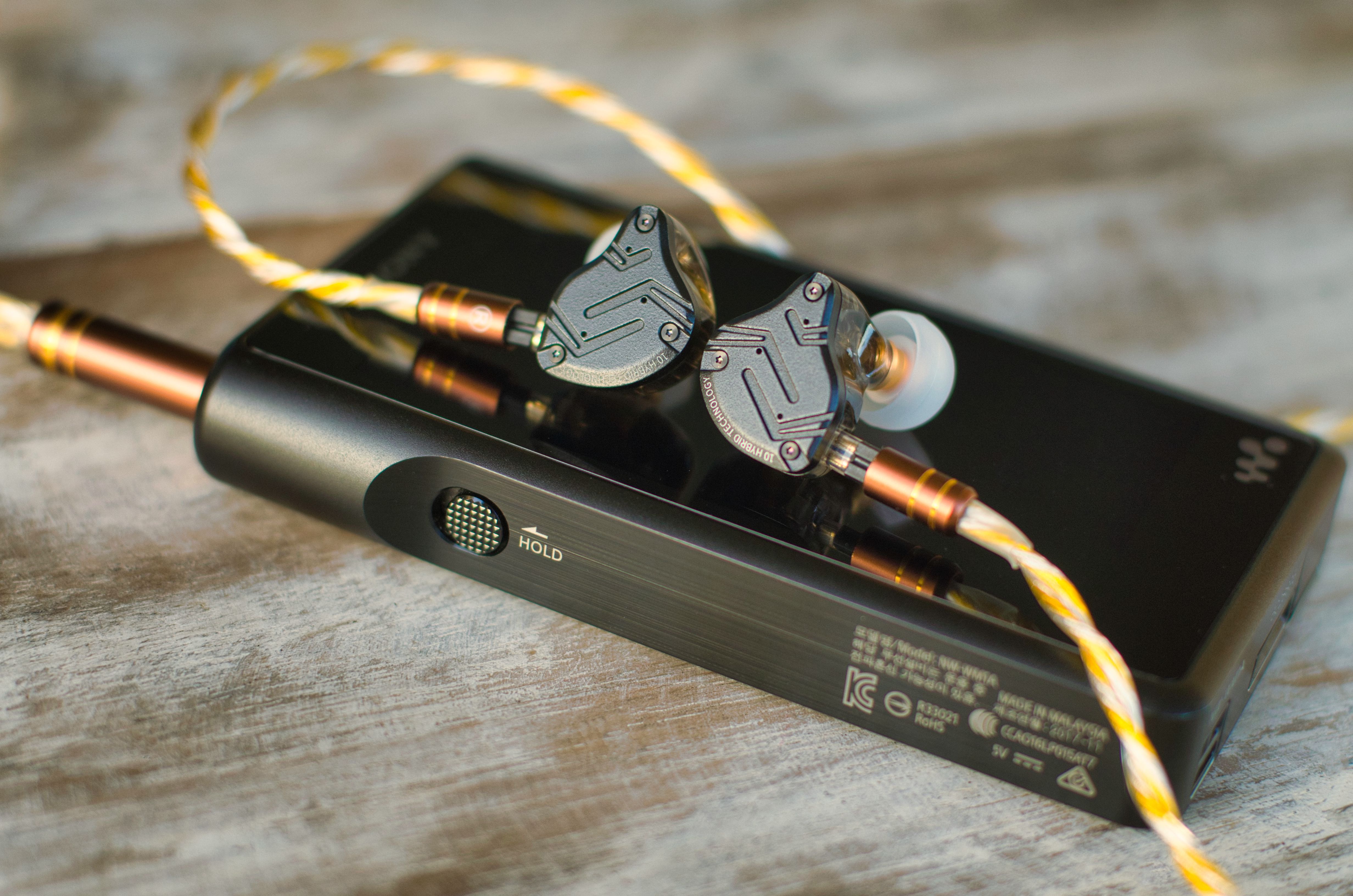 Pictures of Your Portable Rig (part XVI) | Page 1685 | Headphone ...