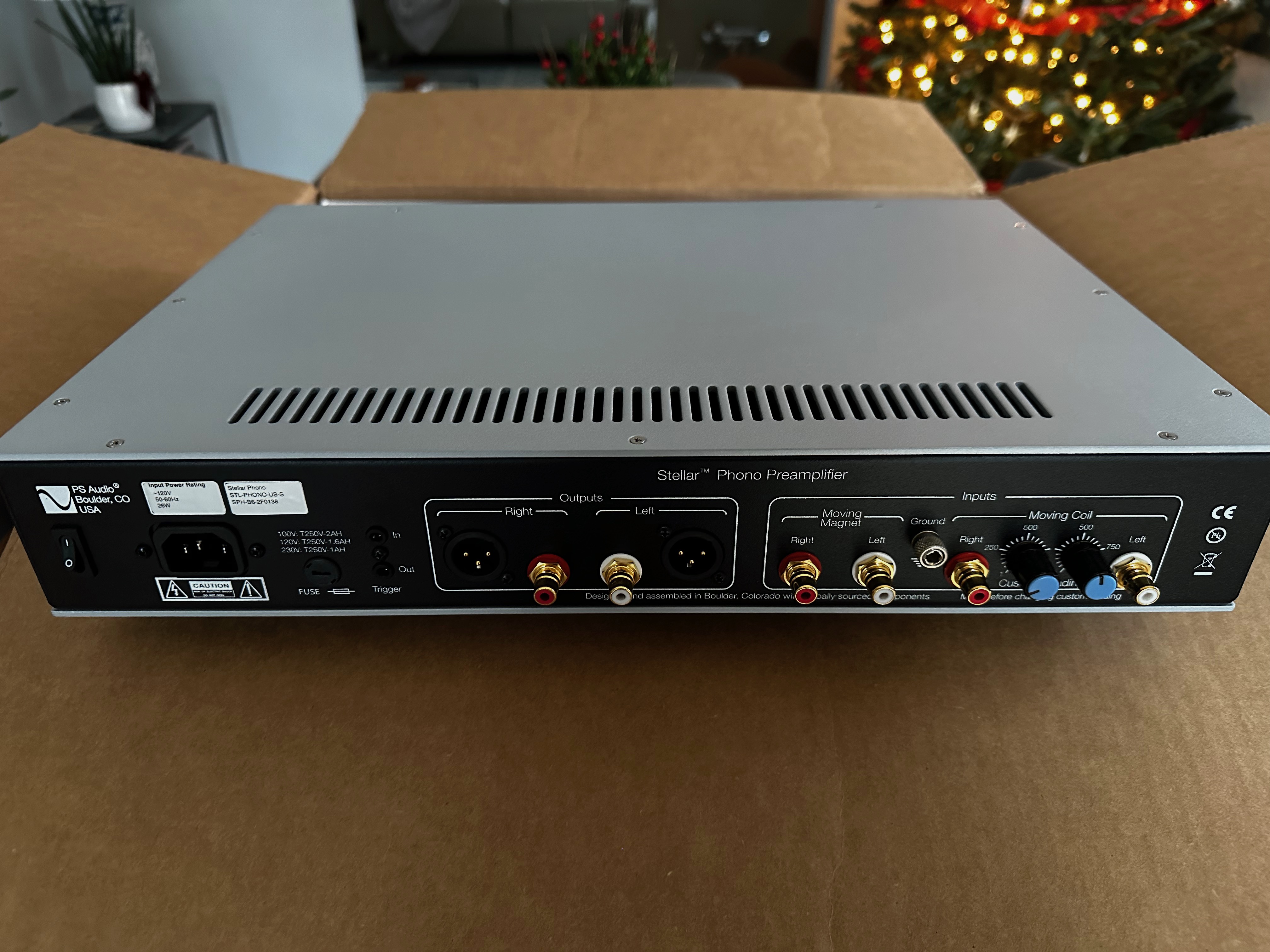 Closed PS Audio Stellar Phono Preamplifier Headphone Reviews and