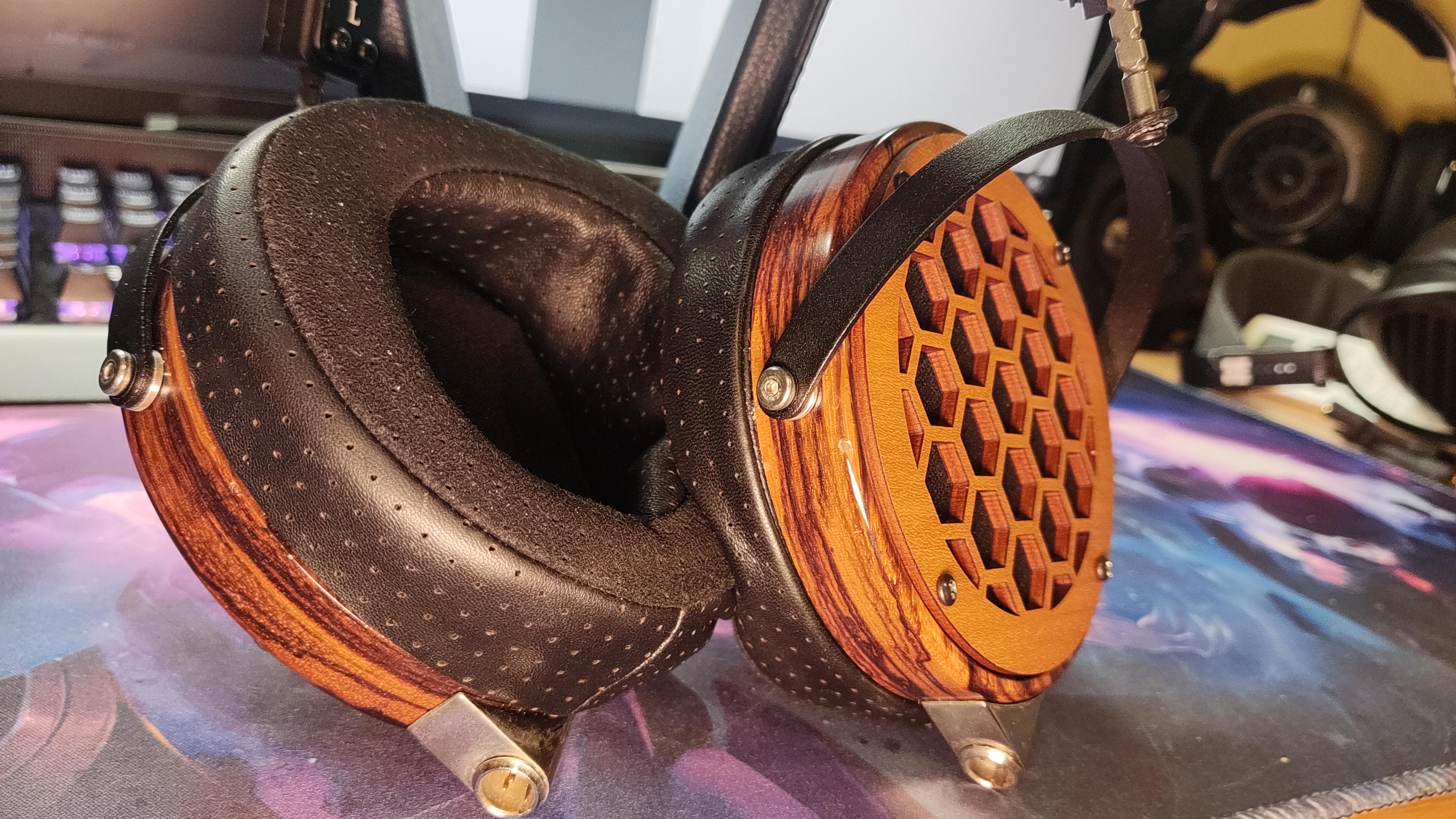 Closed: Audeze LCD-3 early fazor | Headphone Reviews and Discussion ...