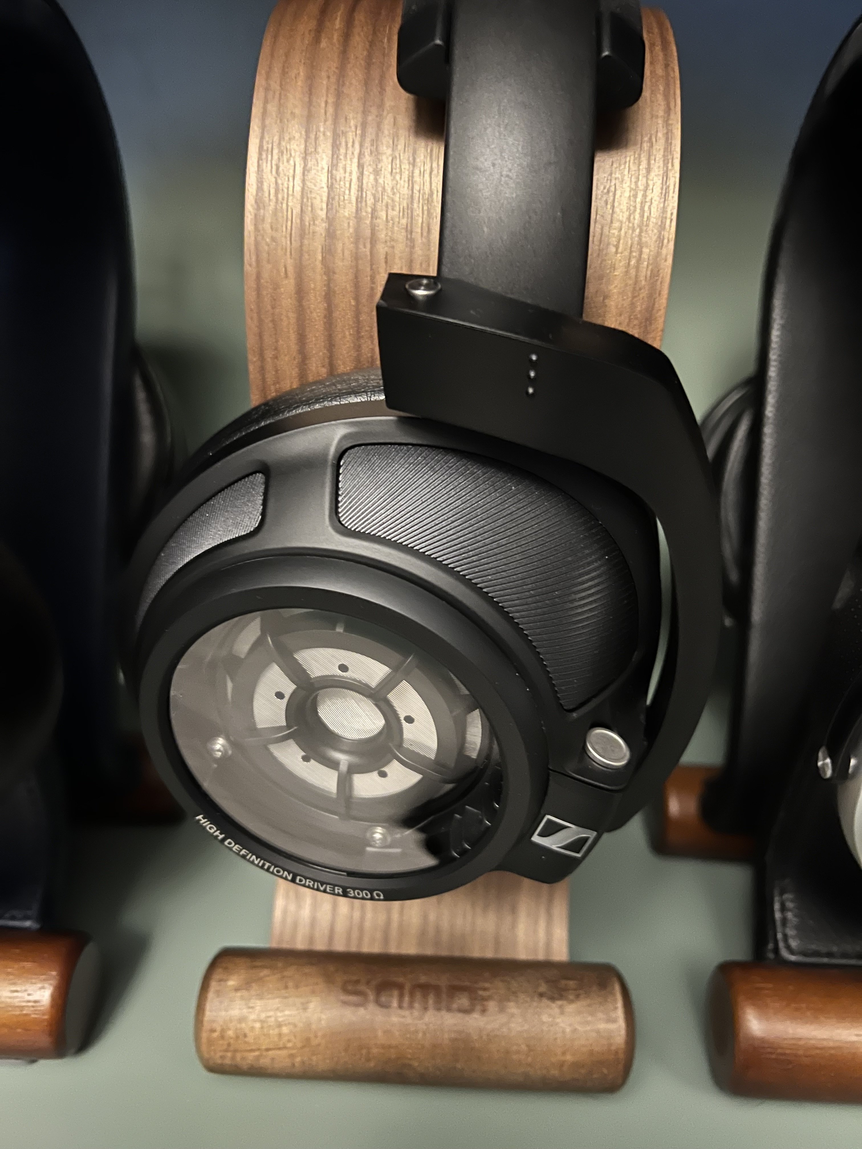 Sold Sennheiser HD820 for AudioTechnica ATHADX5000 Headphone