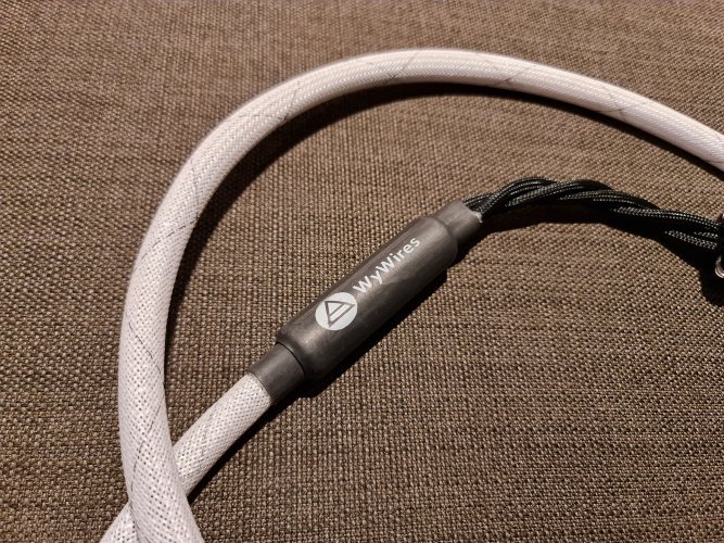 Closed WyWires Digital Platinum Juice II power cords UK plugs