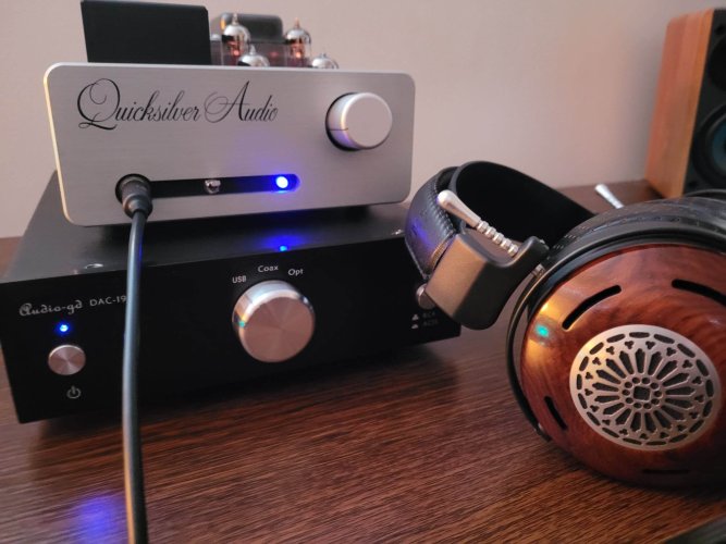 Closed Quicksilver Headphone Amp/w extra tubes Headphone Reviews and Discussion