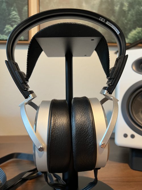 Sold: Stax SR-009 Excellent Condition w/ original box packaging ...