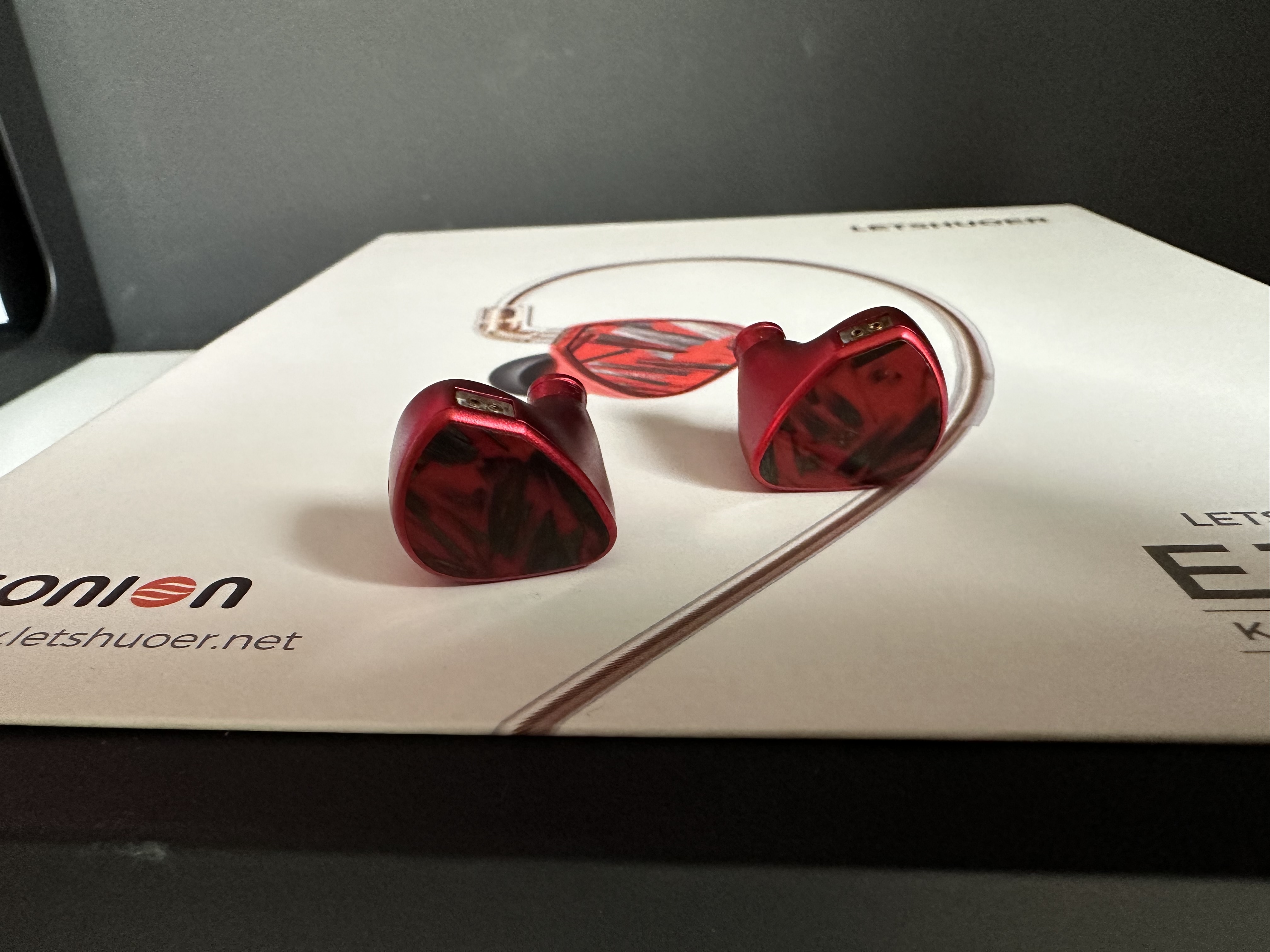 イヤホン LETSHUOER x HBB EJ07M Kinda Lava Edition Collaboration between that talented brand and HBB! LETSHUOER x HBB