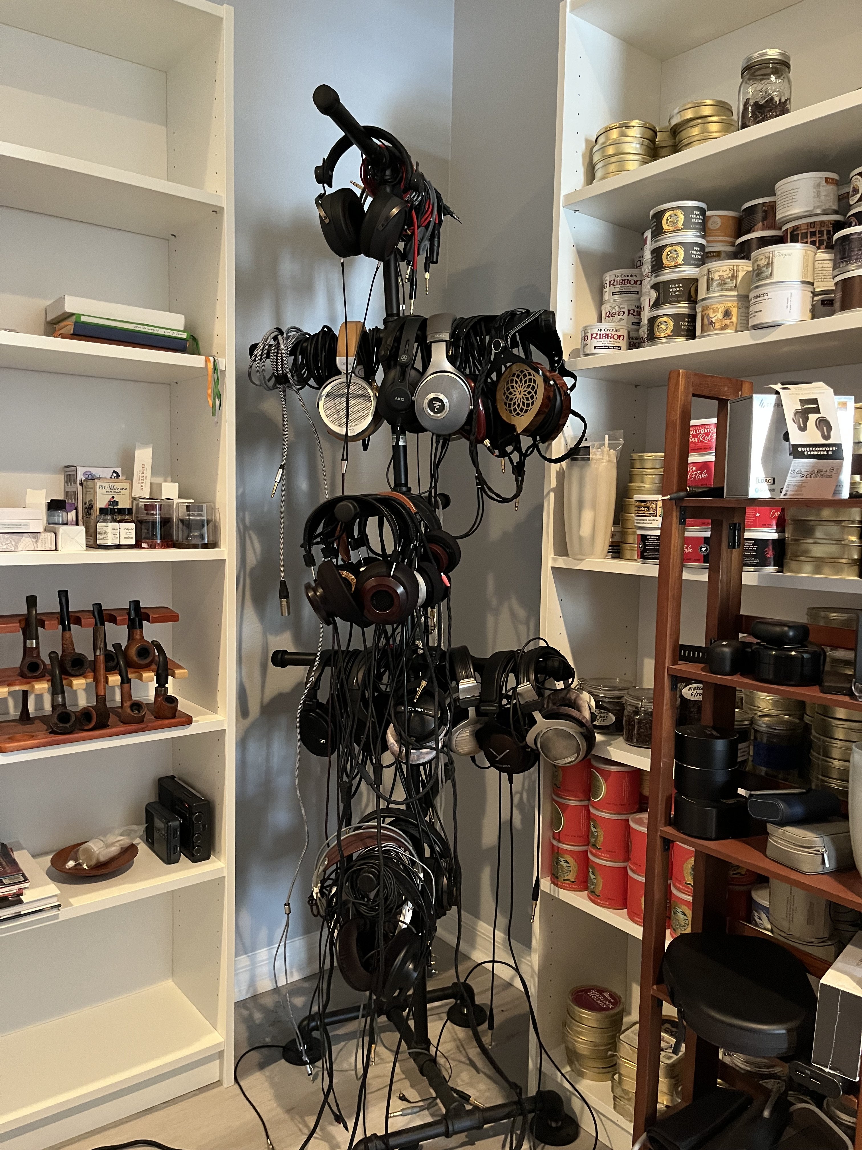 I need one stand that will hold 6 headphones. Can someone recommend any ...
