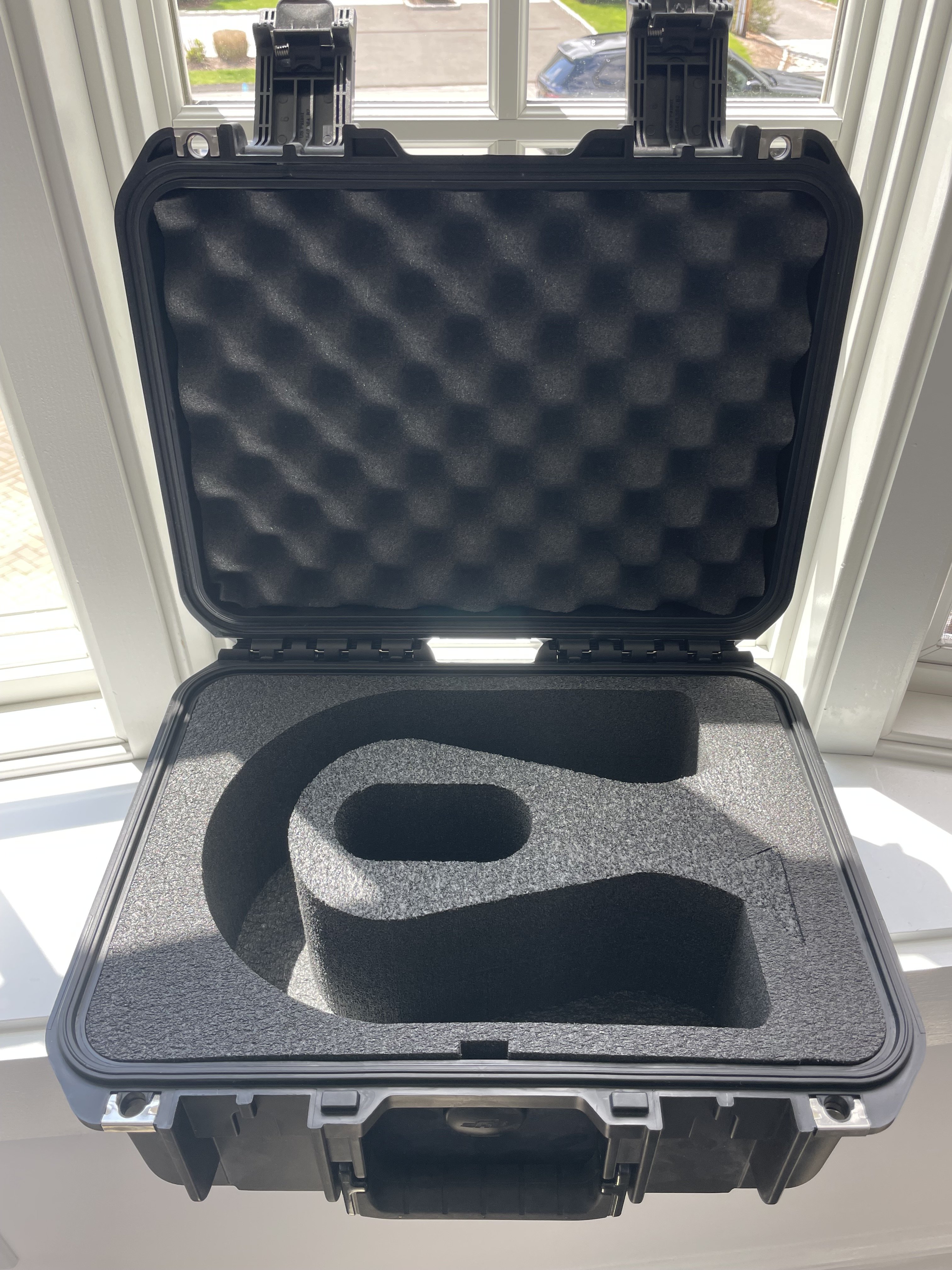 Closed Dekoni Hero Case Heavy Duty Travel Headphone Reviews and