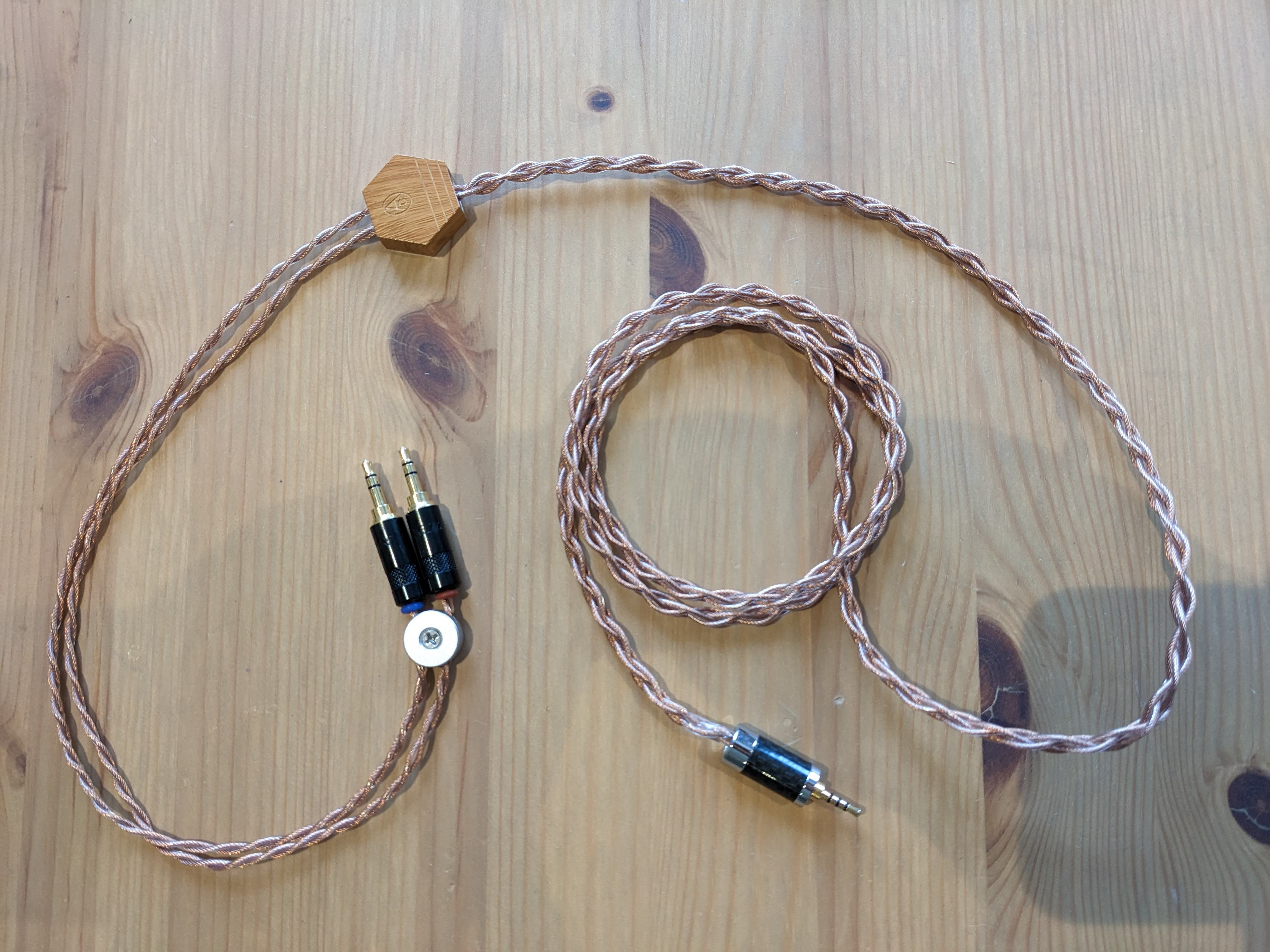 Closed Arctic Cables Define Headphone cable w 3.5mm connectors