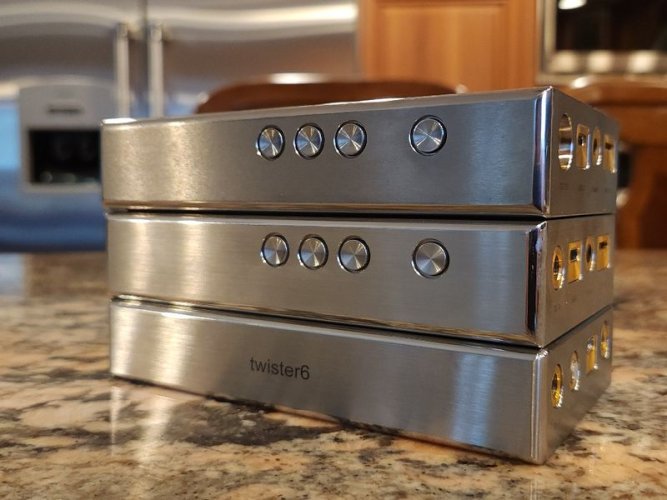 ibasso-dx320max-ti-x10.jpg