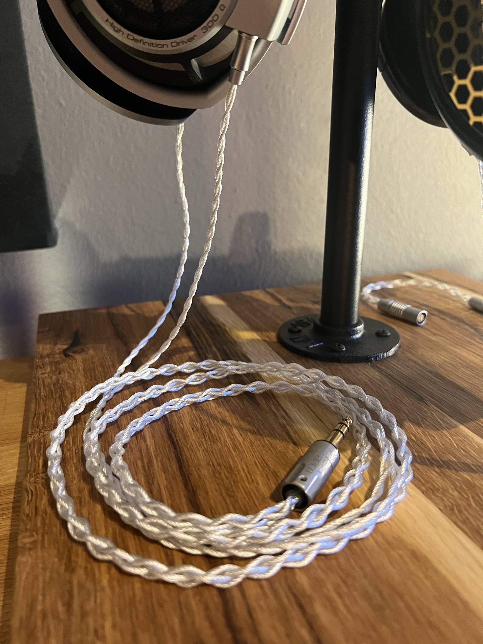 Closed AECO Sennheiser HD800 HD800S HD8XX cable Headphone Reviews