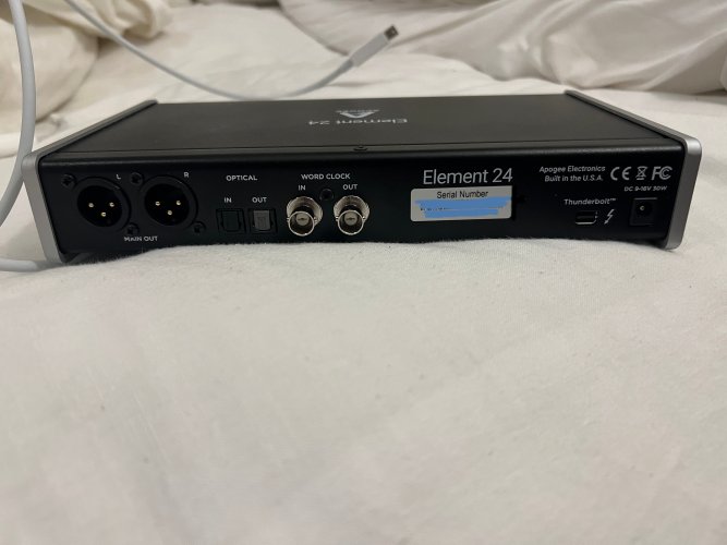 Closed: Apogee Element 24 + USB-C to Thunderbolt 2 Cable +