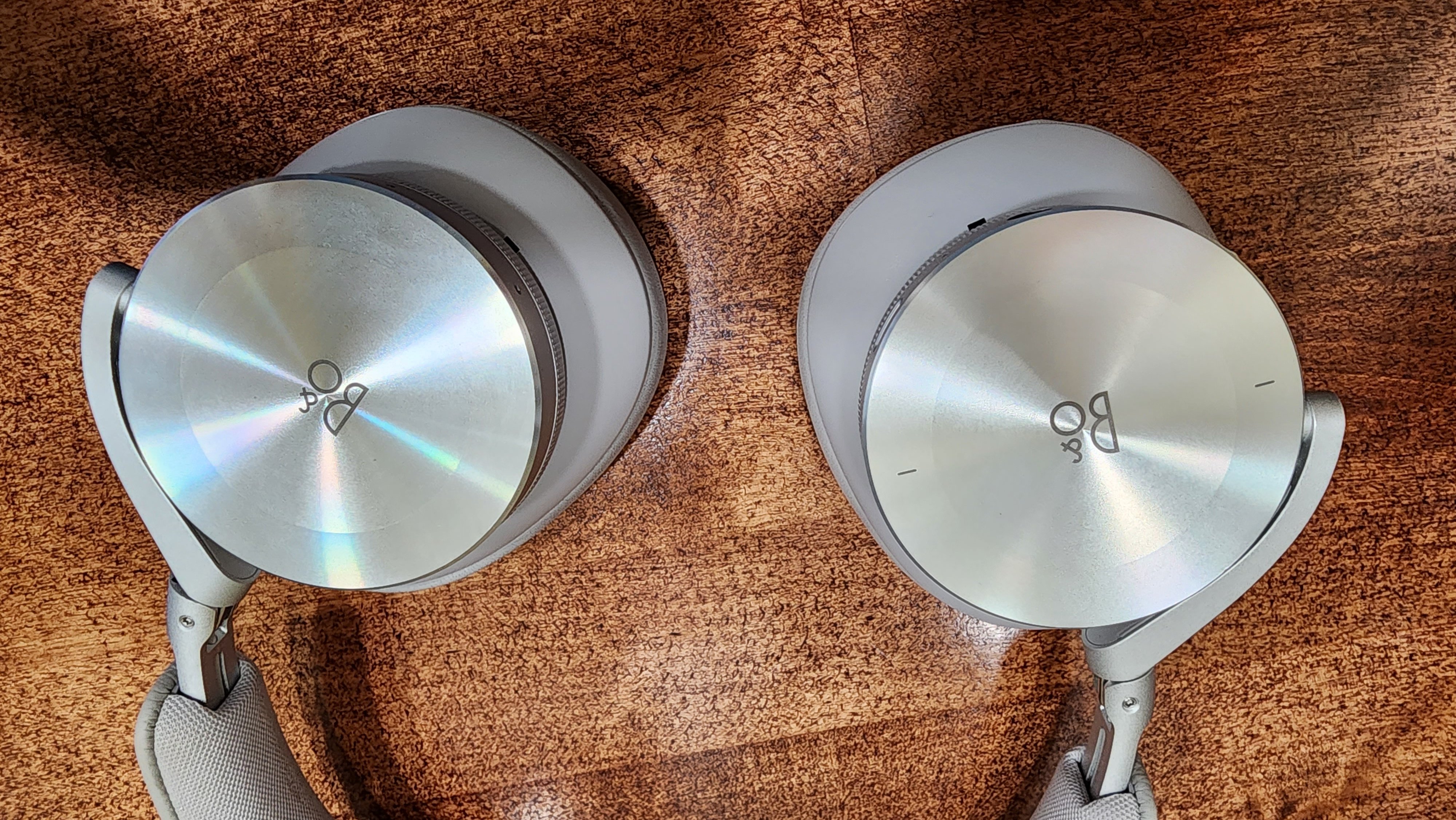 Closed: Bang & Olufsen Beoplay H95 Wireless Over-Ear Headset 
