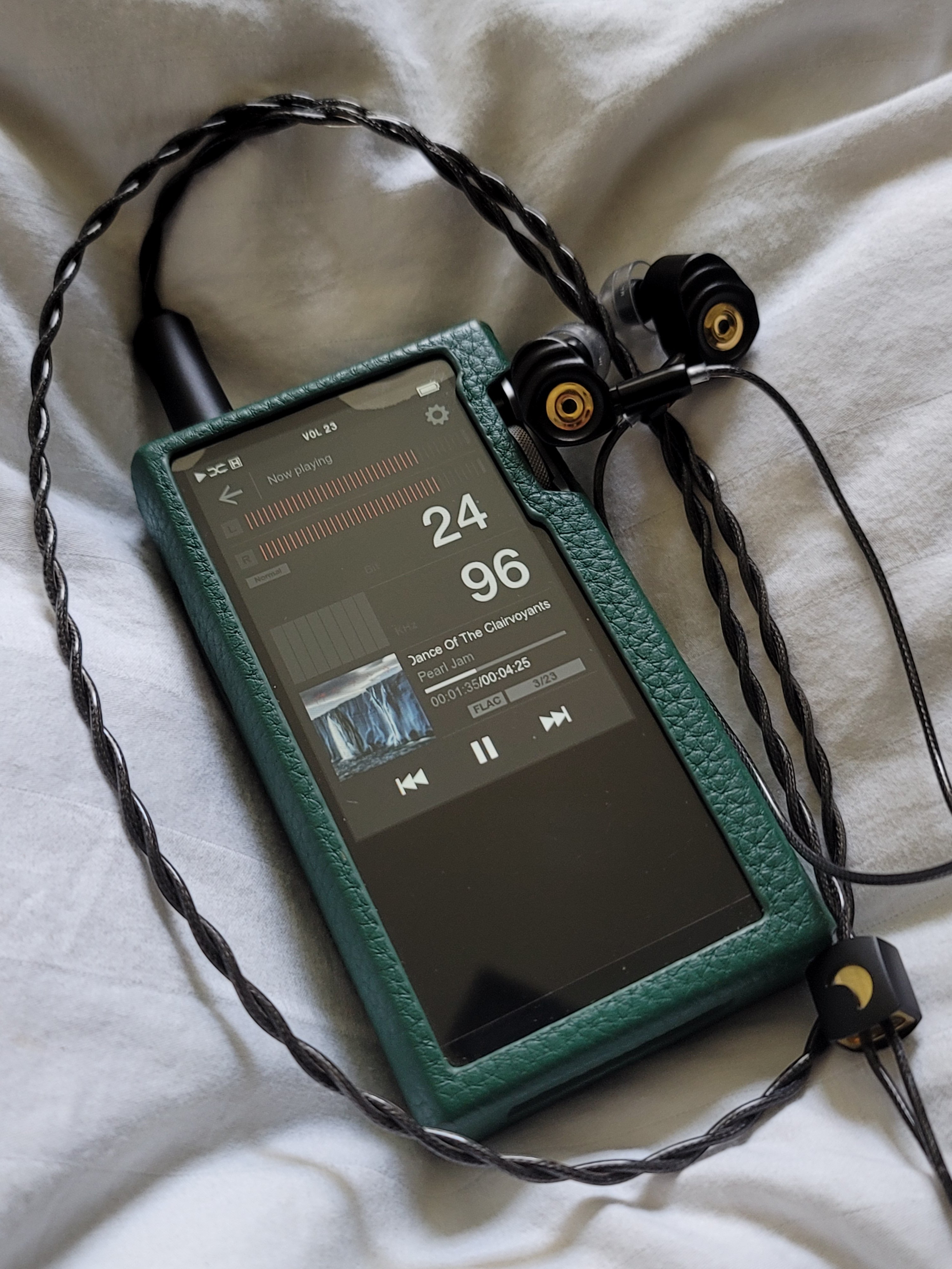 Pictures of Your Portable Rig (part XVI) | Page 2289 | Headphone ...