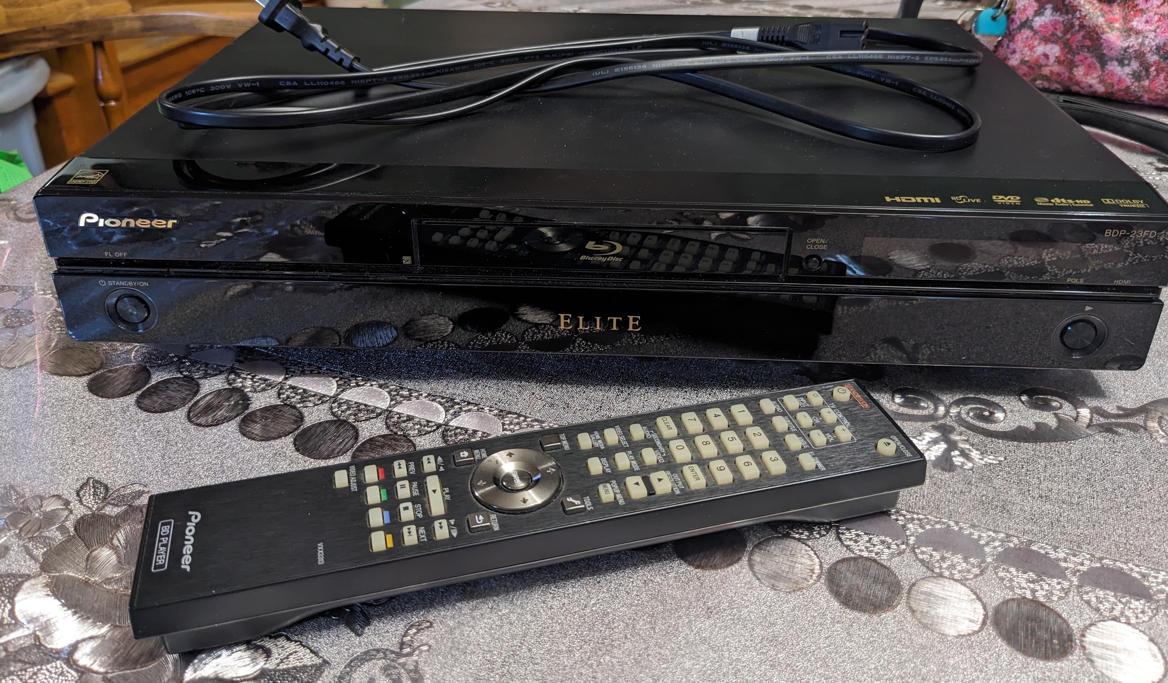 Closed: Pioneer Elite BDP-23FD High Performance Blu-ray/DVD/CD
