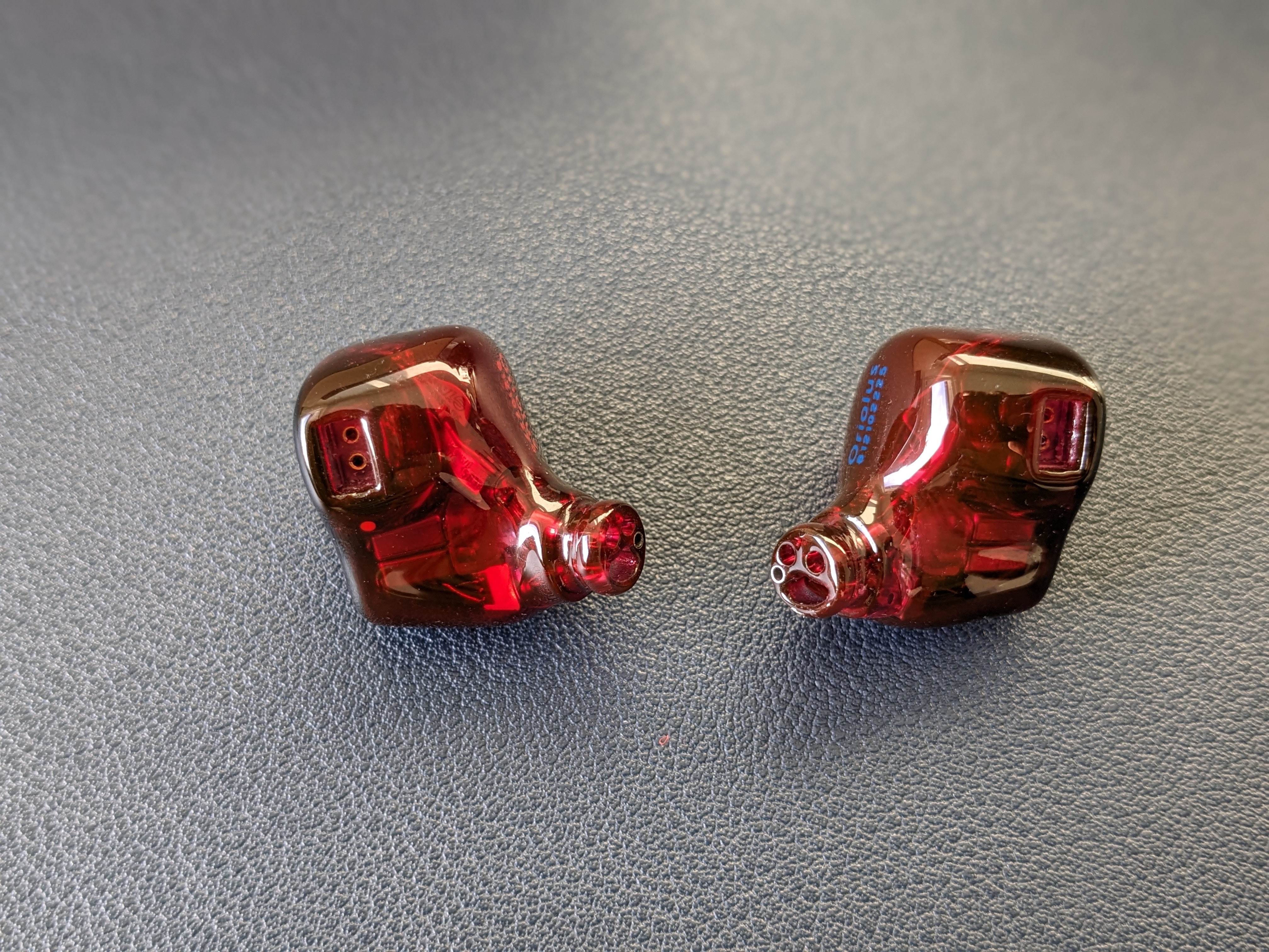 イヤホン Oriolus Traillii JP Black and Red Oriolus Traillii JP Black and Red (US Exclusive Version) (Like New