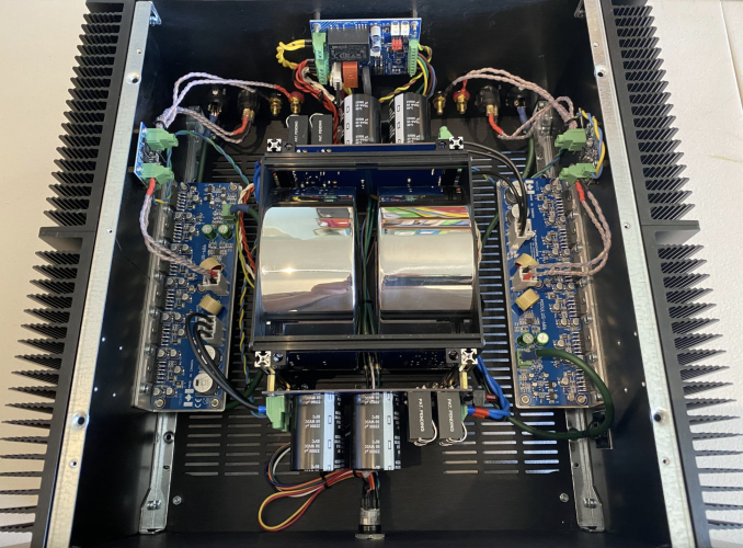 Closed: Neurochrome Modulus 686 Class A/B Dual Mono Power Amplifier ...