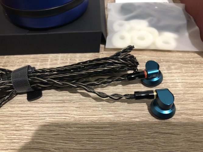 Traded: Yincrow RW-2000 Earbuds | Headphone Reviews and Discussion ...