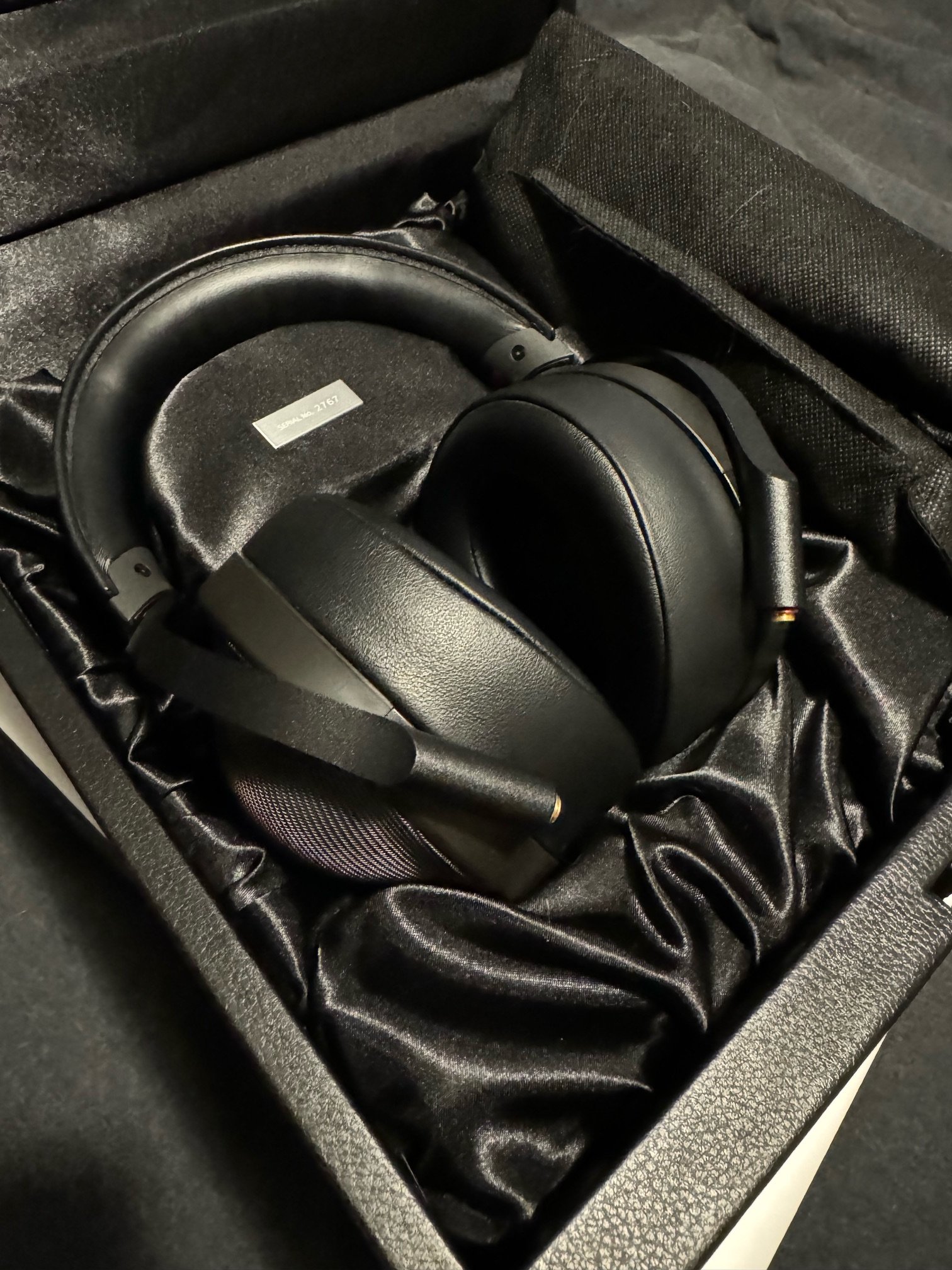 Sold: Sony MDR-Z1R with MUC-B20SB2 (Kimber 4.4mm) | Headphone