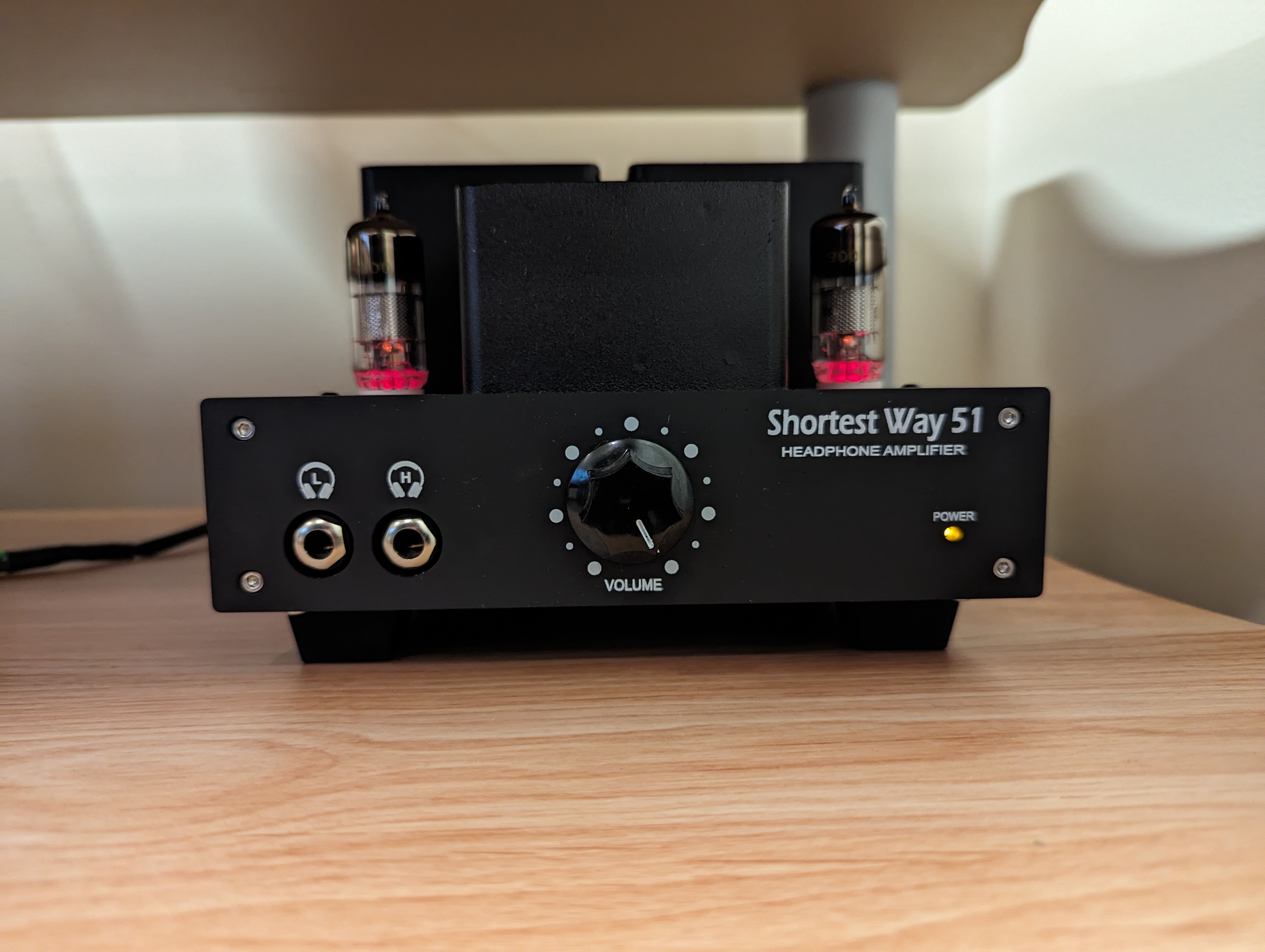 SW51 (Shortest Way 51) 真空管ヘッドホンアンプ SW51 (Shortest Way 51) 真空管ヘッドホンアンプ