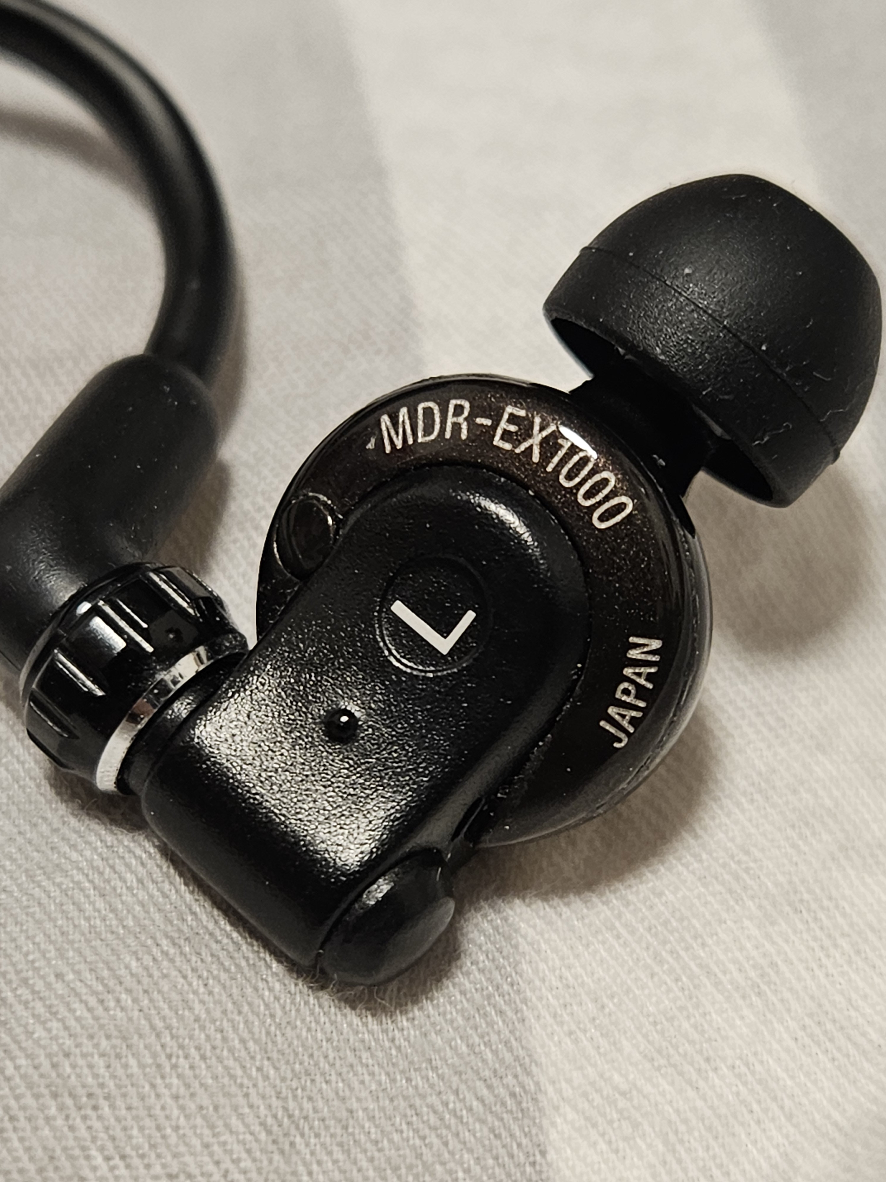 Review] Sony MDR-EX1000 | Headphone Reviews and Discussion - Head