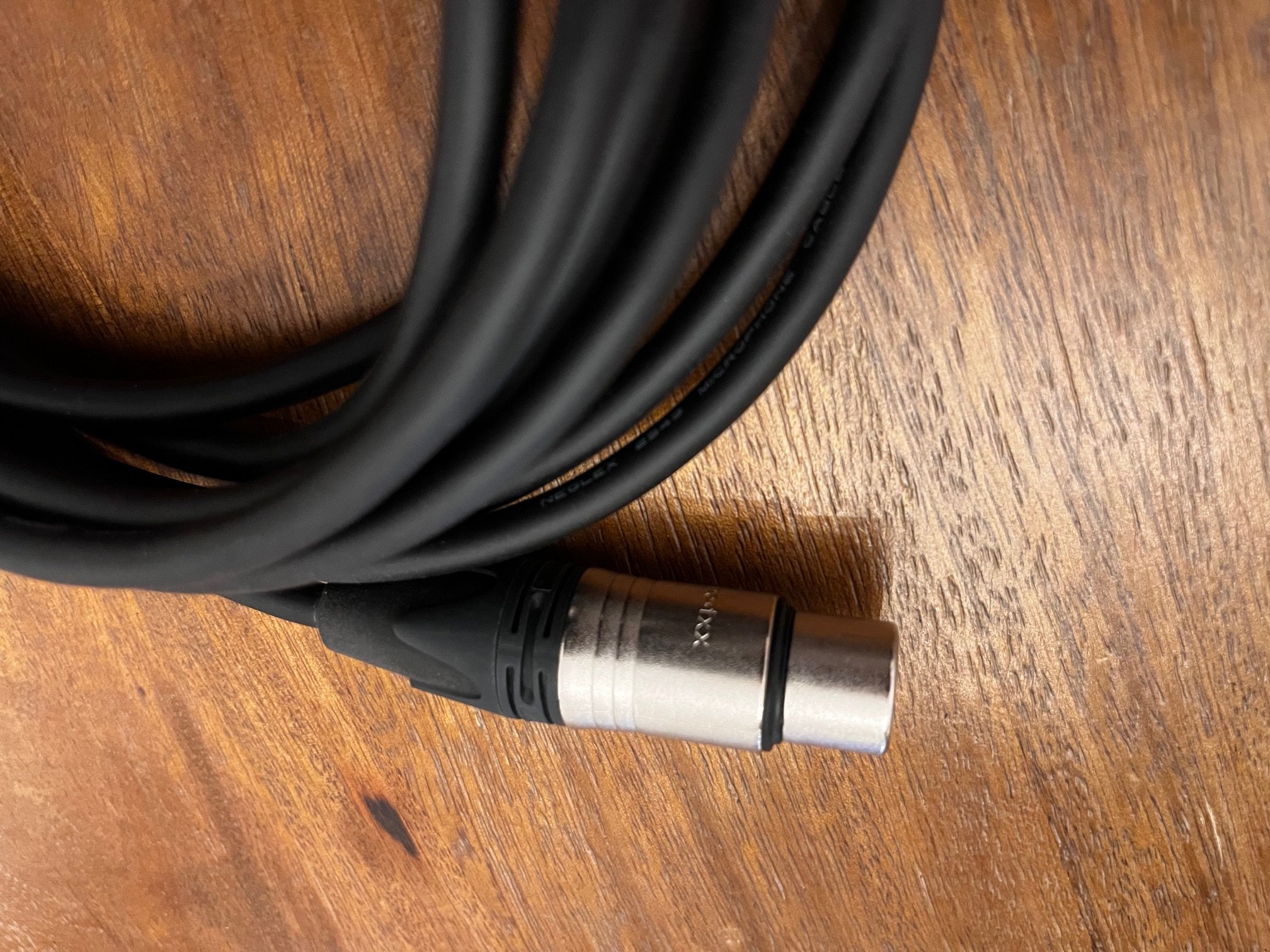(2) Mogami 2549 15ft XLR + Neutrik interconnects from World's Best Cables Headphone Reviews